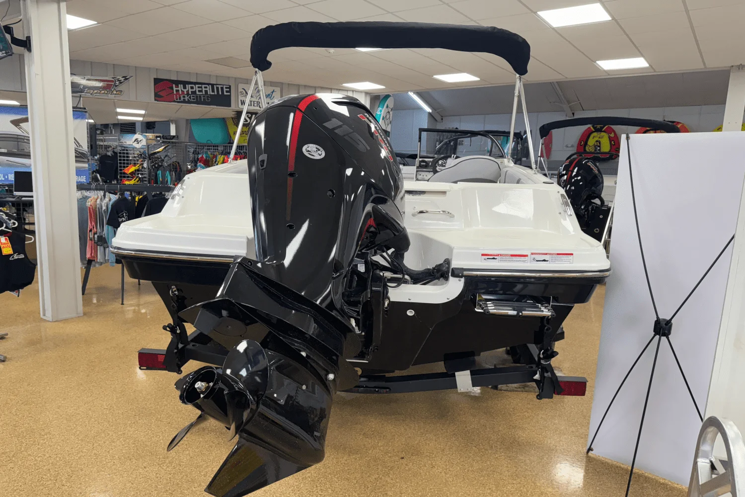 2025 Bayliner VR4OB Image Thumbnail #15