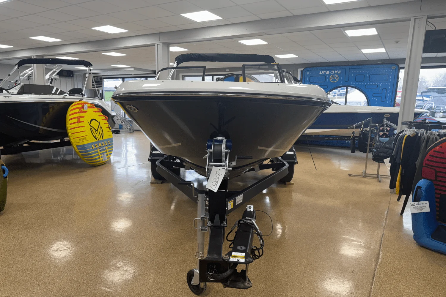 2025 Bayliner VR4OB Image Thumbnail #1