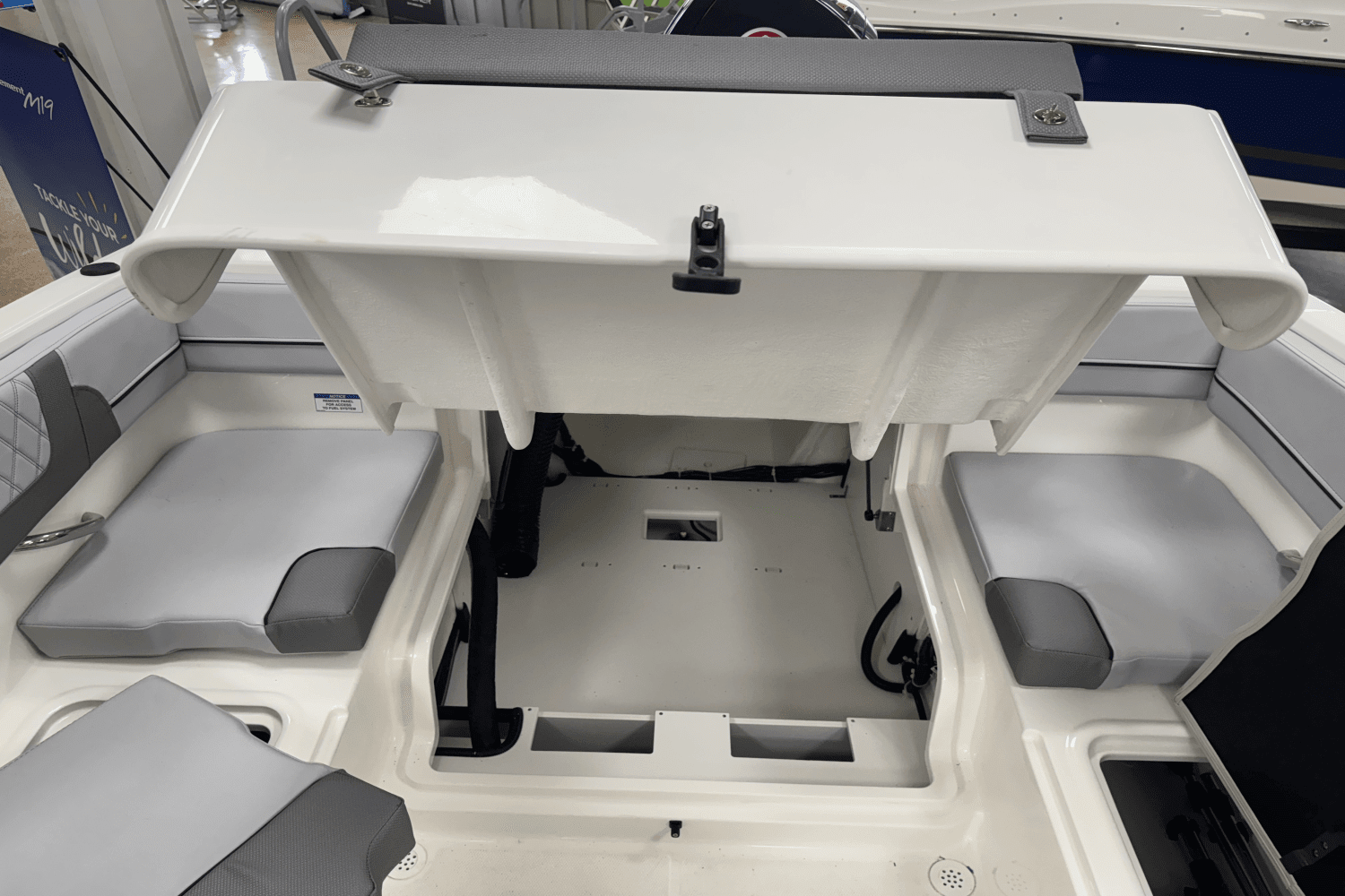 2025 Bayliner
                                                             VR4OB Image Thumbnail #13