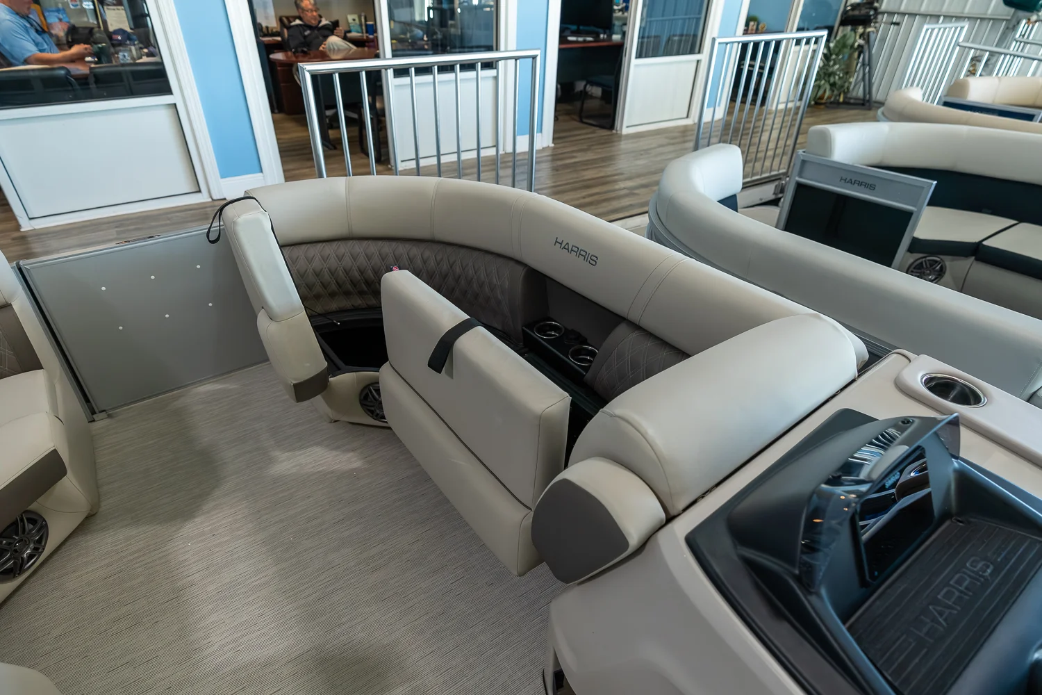 2025 Harris Sunliner 230 Sport Image Thumbnail #9