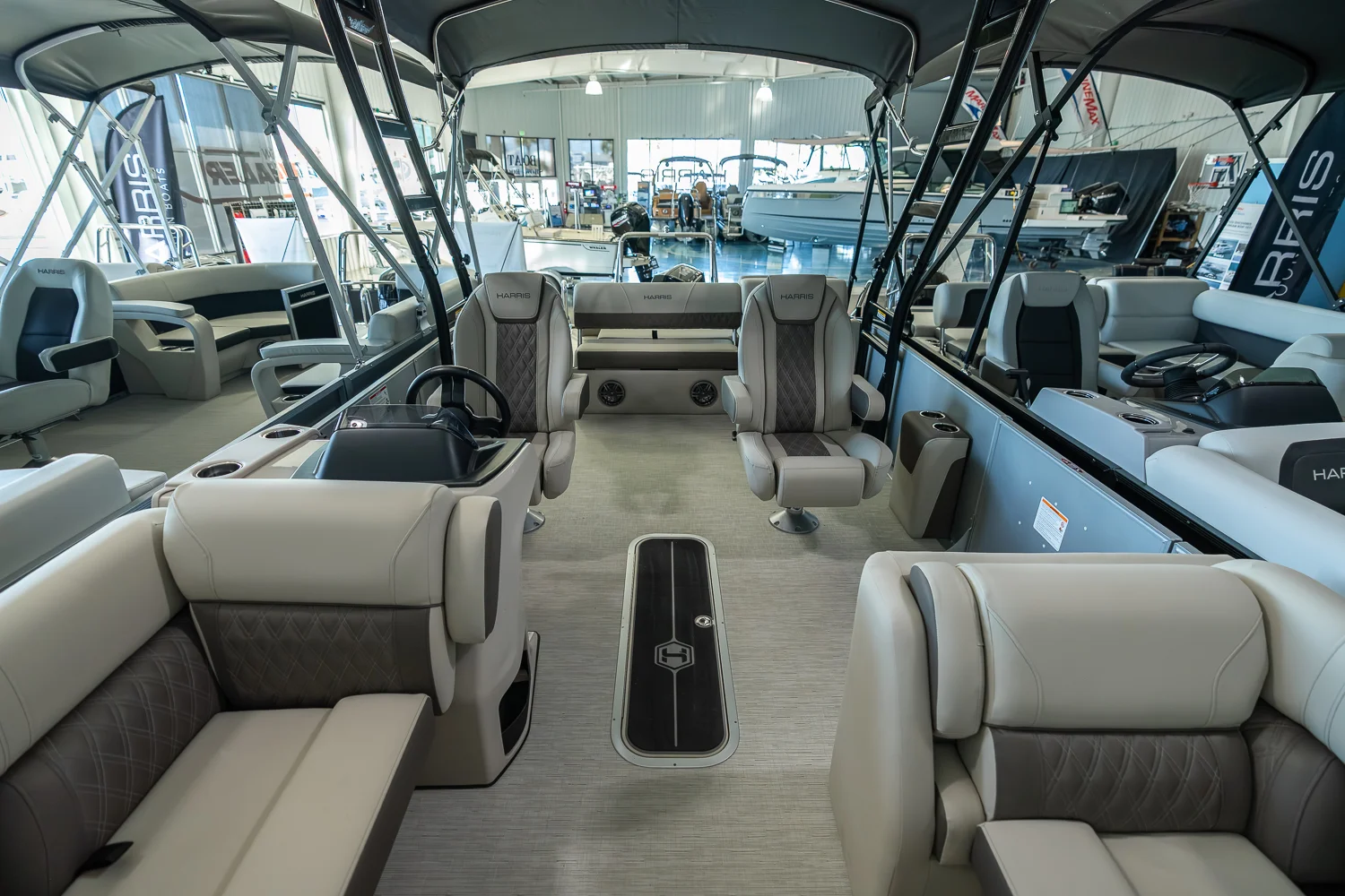 2025 Harris Sunliner 230 Sport Image Thumbnail #21