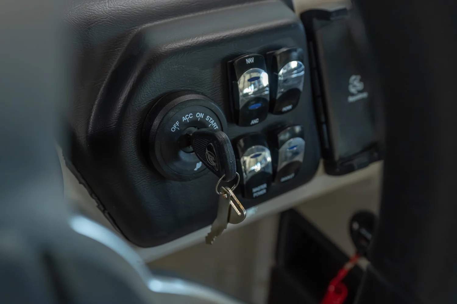 2025 Harris Sunliner 230 Sport Image Thumbnail #15