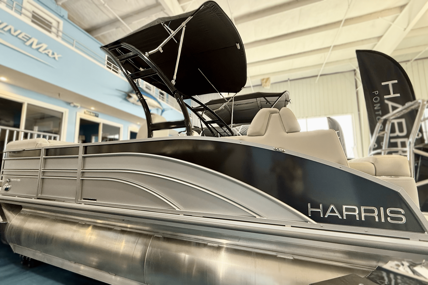 2025 Harris Sunliner 230 Sport Image Thumbnail #1