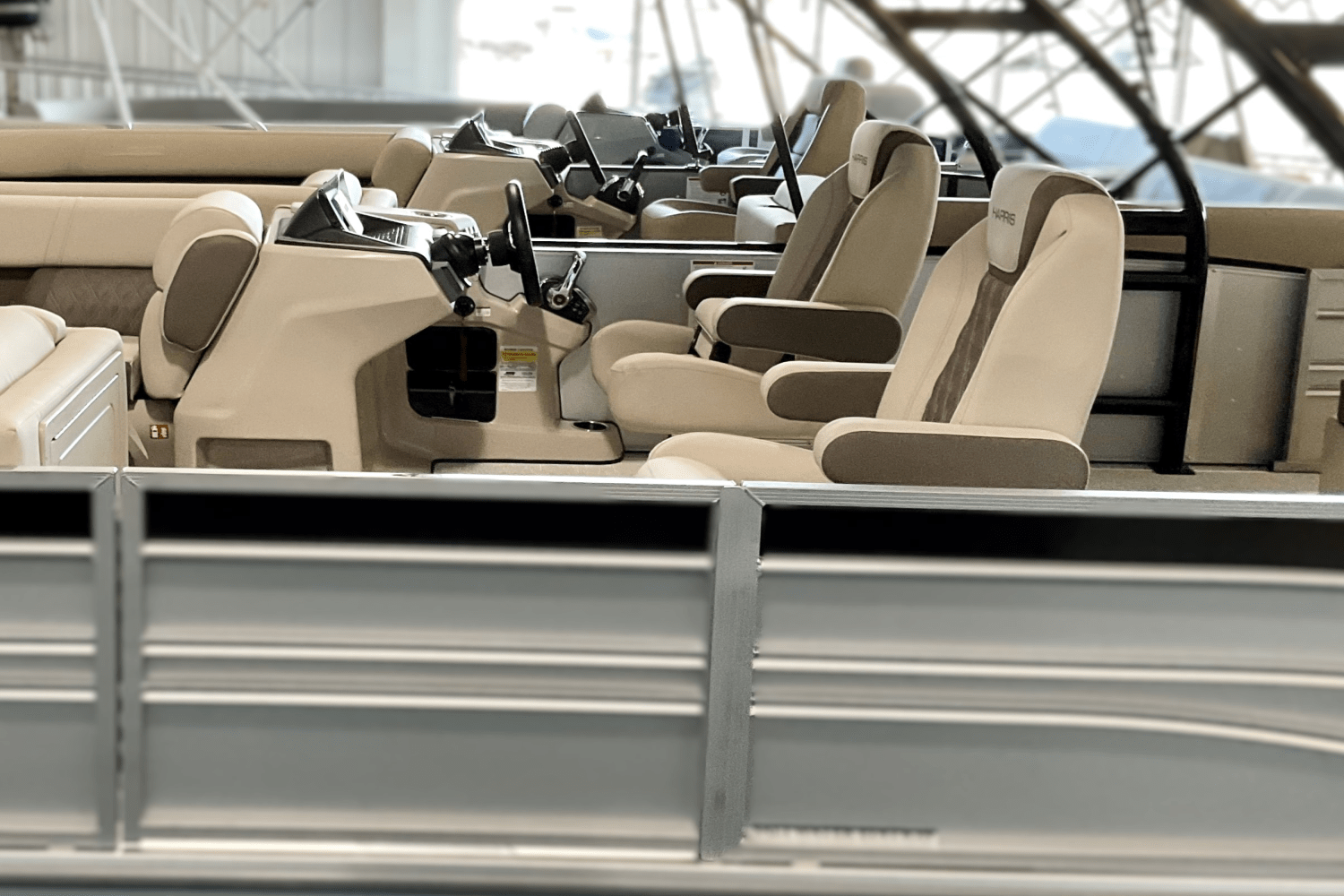 2025 Harris Sunliner 230 Sport Image Thumbnail #7