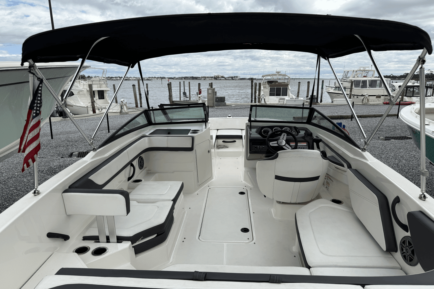 2016 Sea Ray 21 SPX Image Thumbnail #3