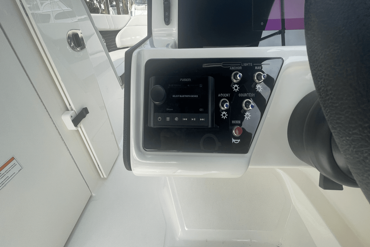 2023 Sea Ray SPX 230 Outboard Image Thumbnail #22