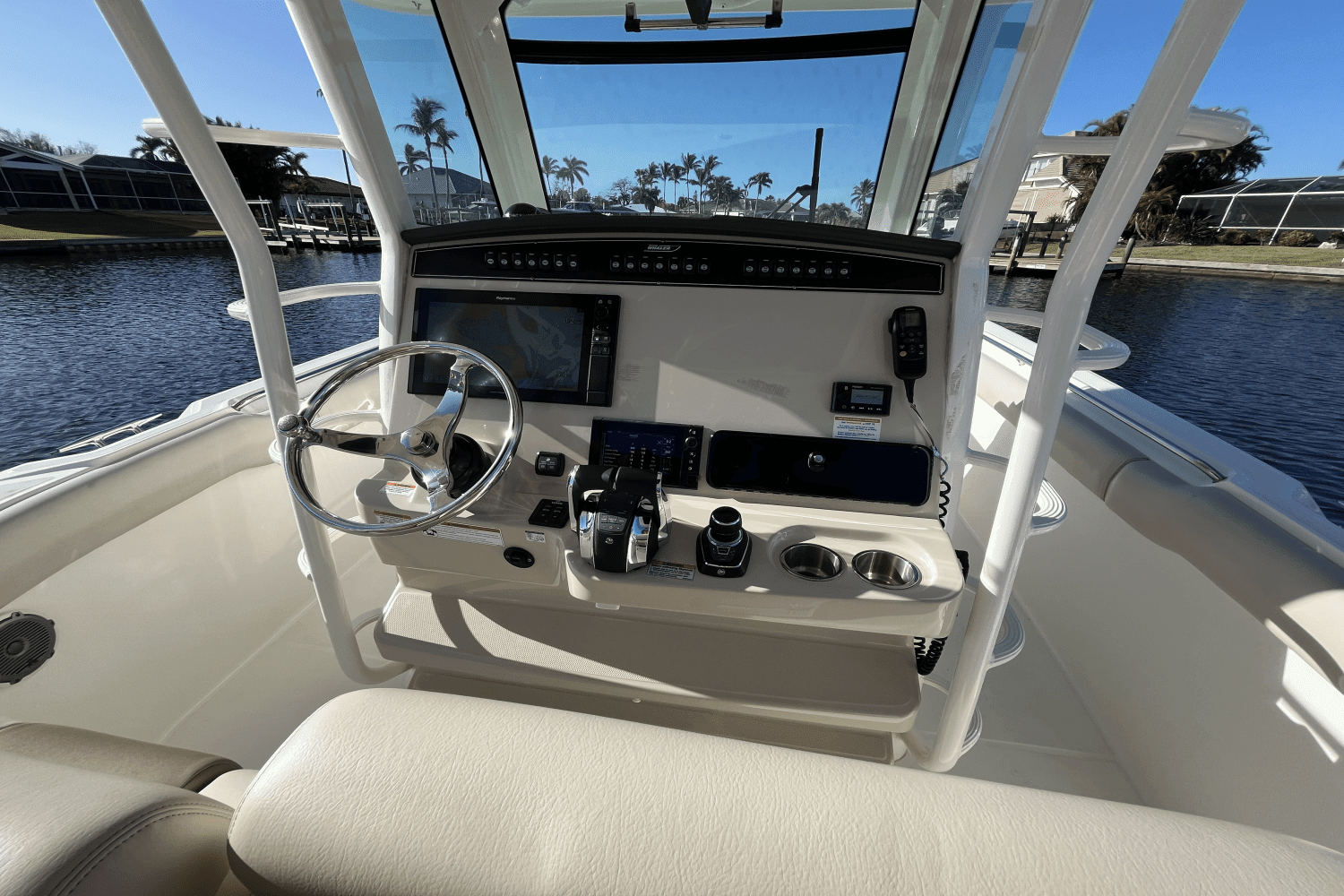 2018 Boston Whaler 330 OUTRAGE Image Thumbnail #14