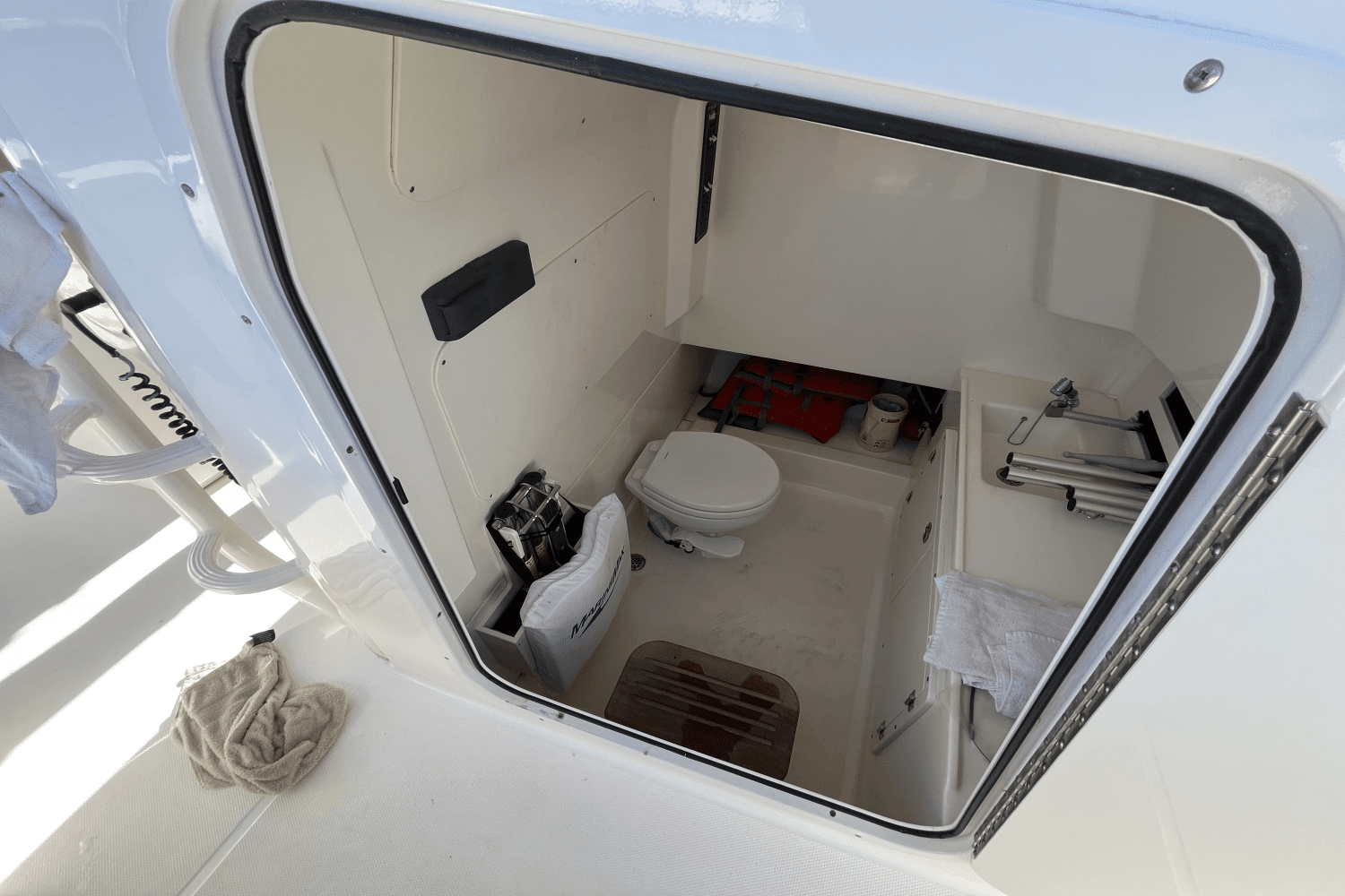 2018 Boston Whaler 330 OUTRAGE Image Thumbnail #37