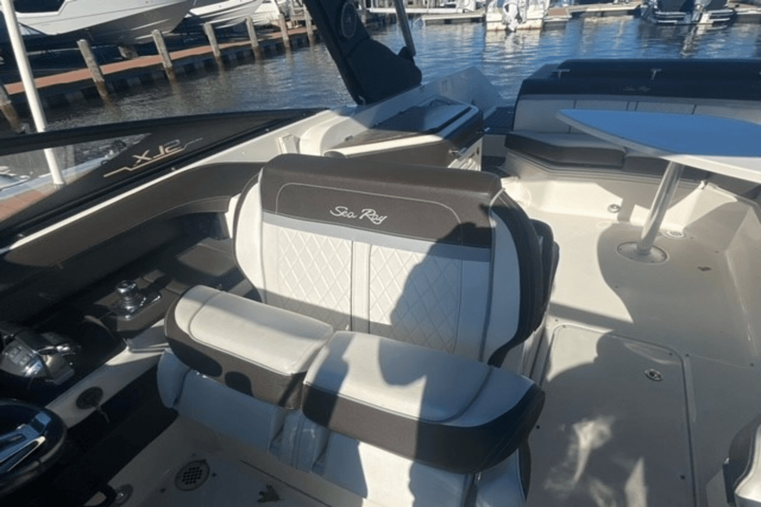 2017 Sea Ray 310 SLX Image Thumbnail #11