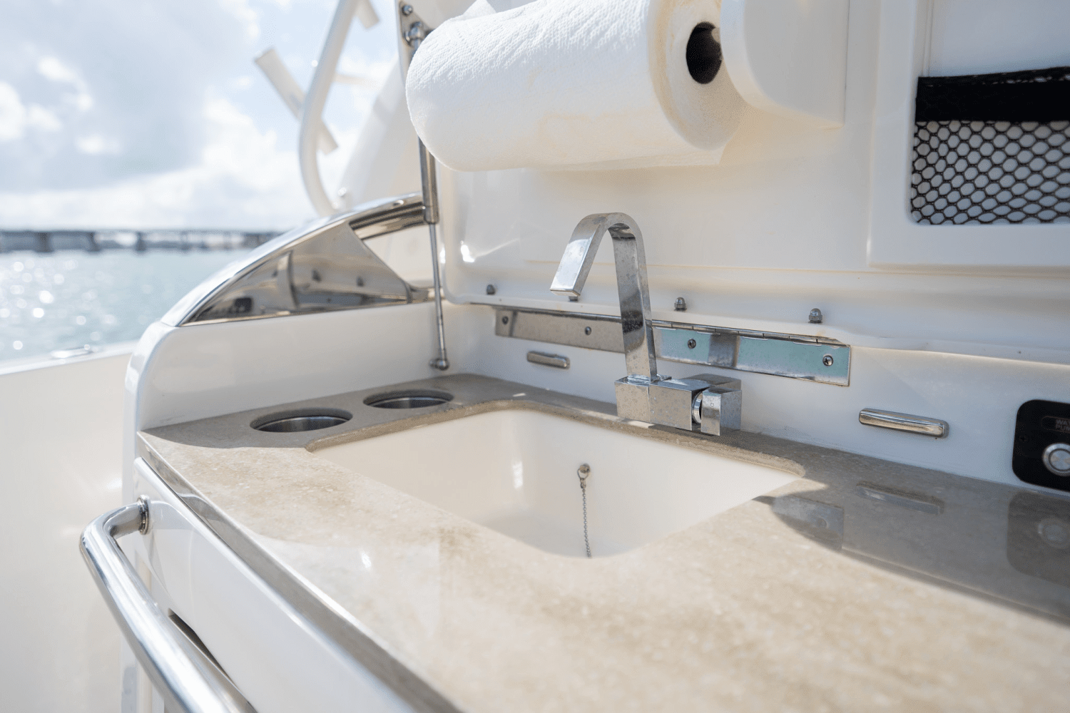 2022 Boston Whaler 420 Outrage Image Thumbnail #41