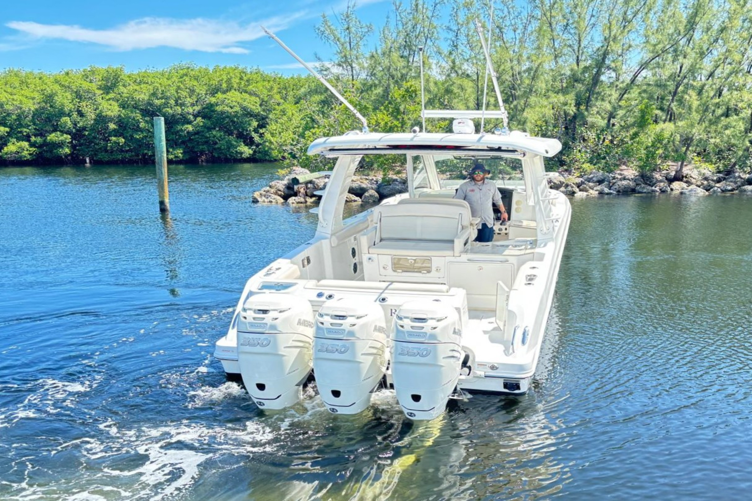 2019 Boston Whaler 350 Realm Image Thumbnail #7