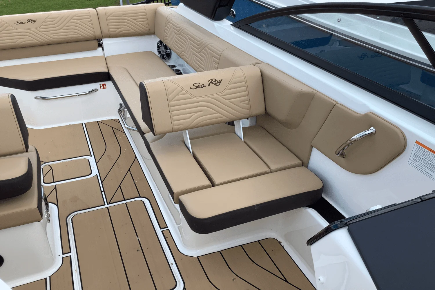 2025 Sea Ray SDX 270 Surf Image Thumbnail #13