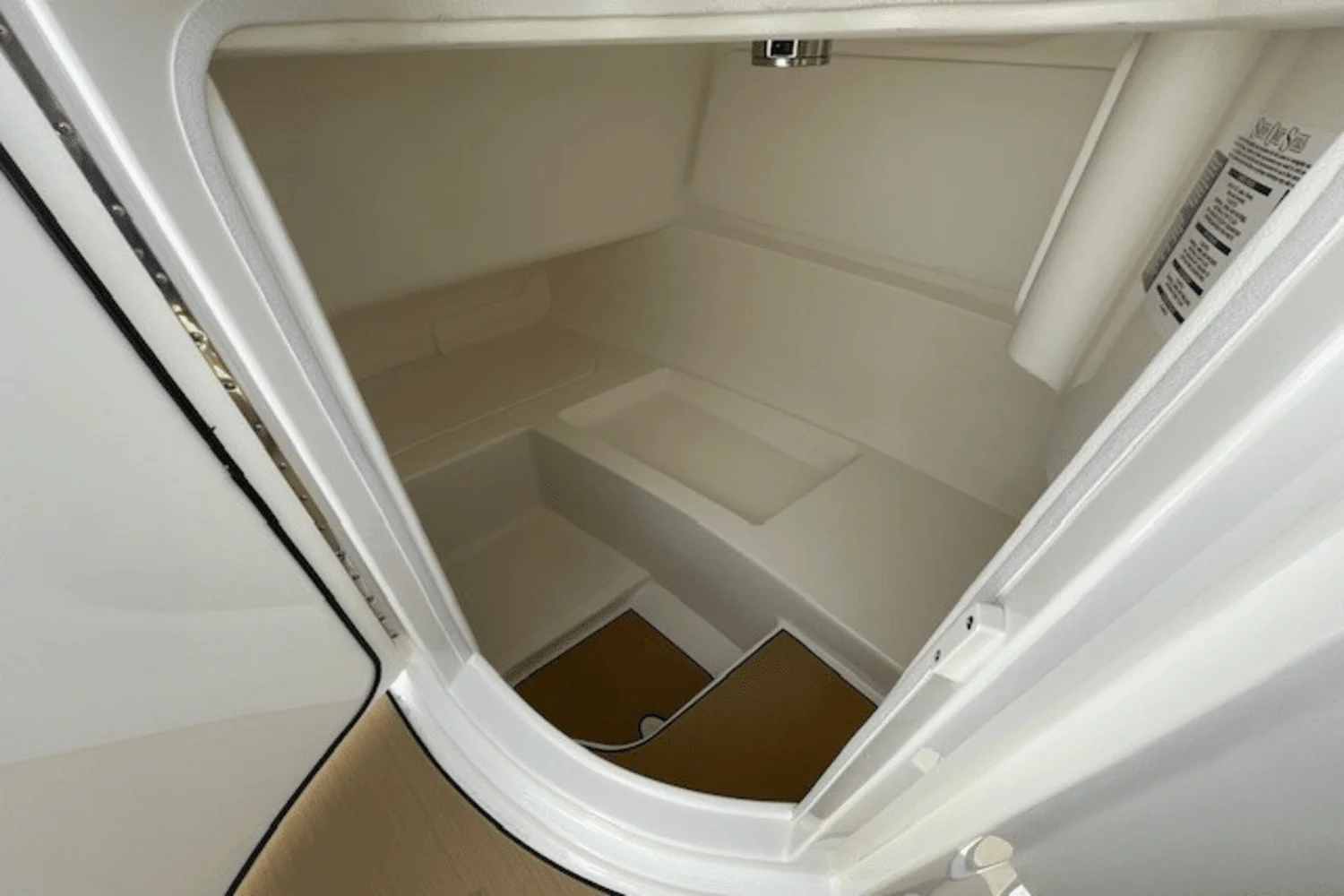 2025 Sea Ray SDX 270 Surf Image Thumbnail #11