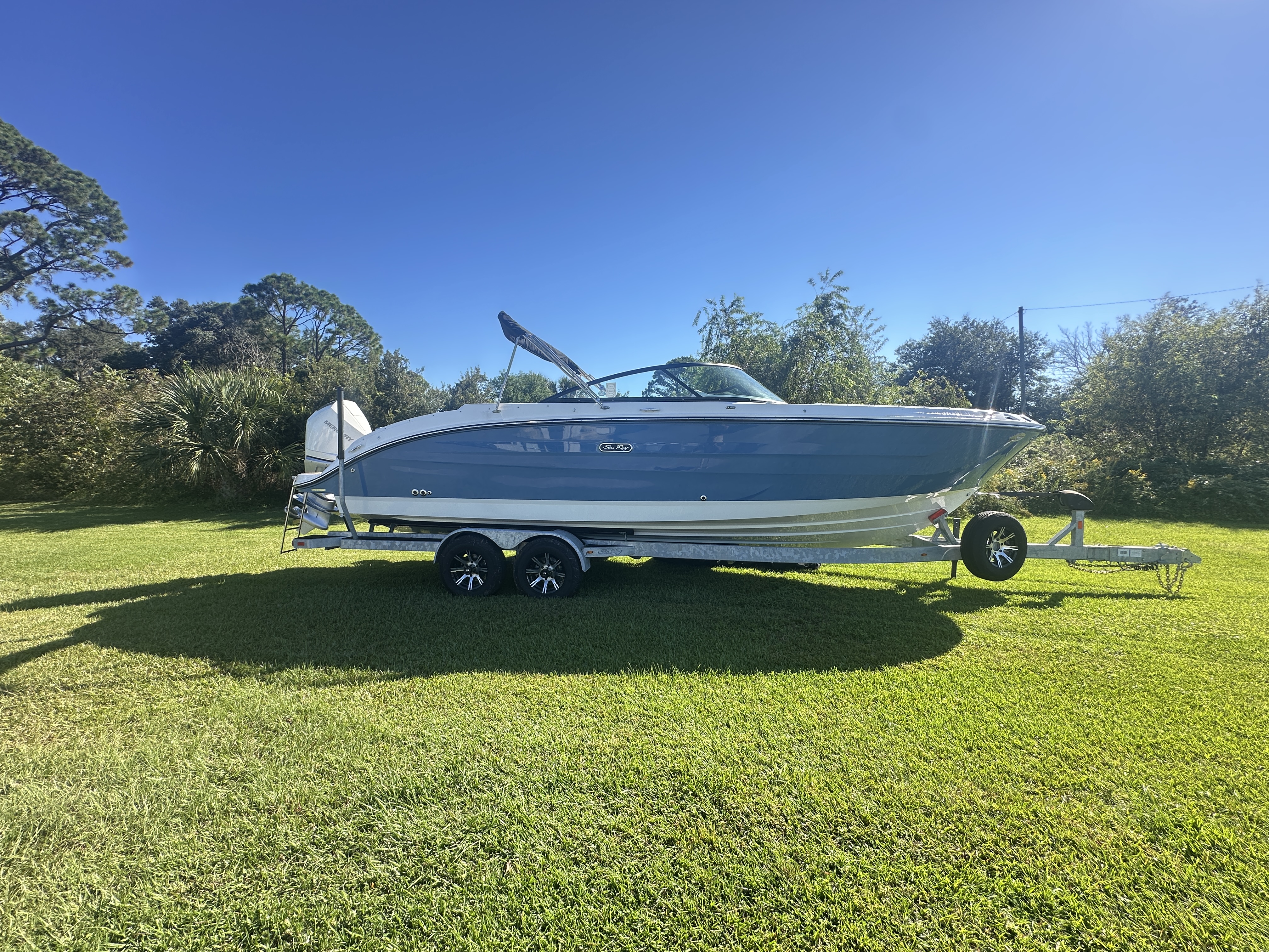 2025 Sea Ray SDX 270 Outboard Image Thumbnail #0