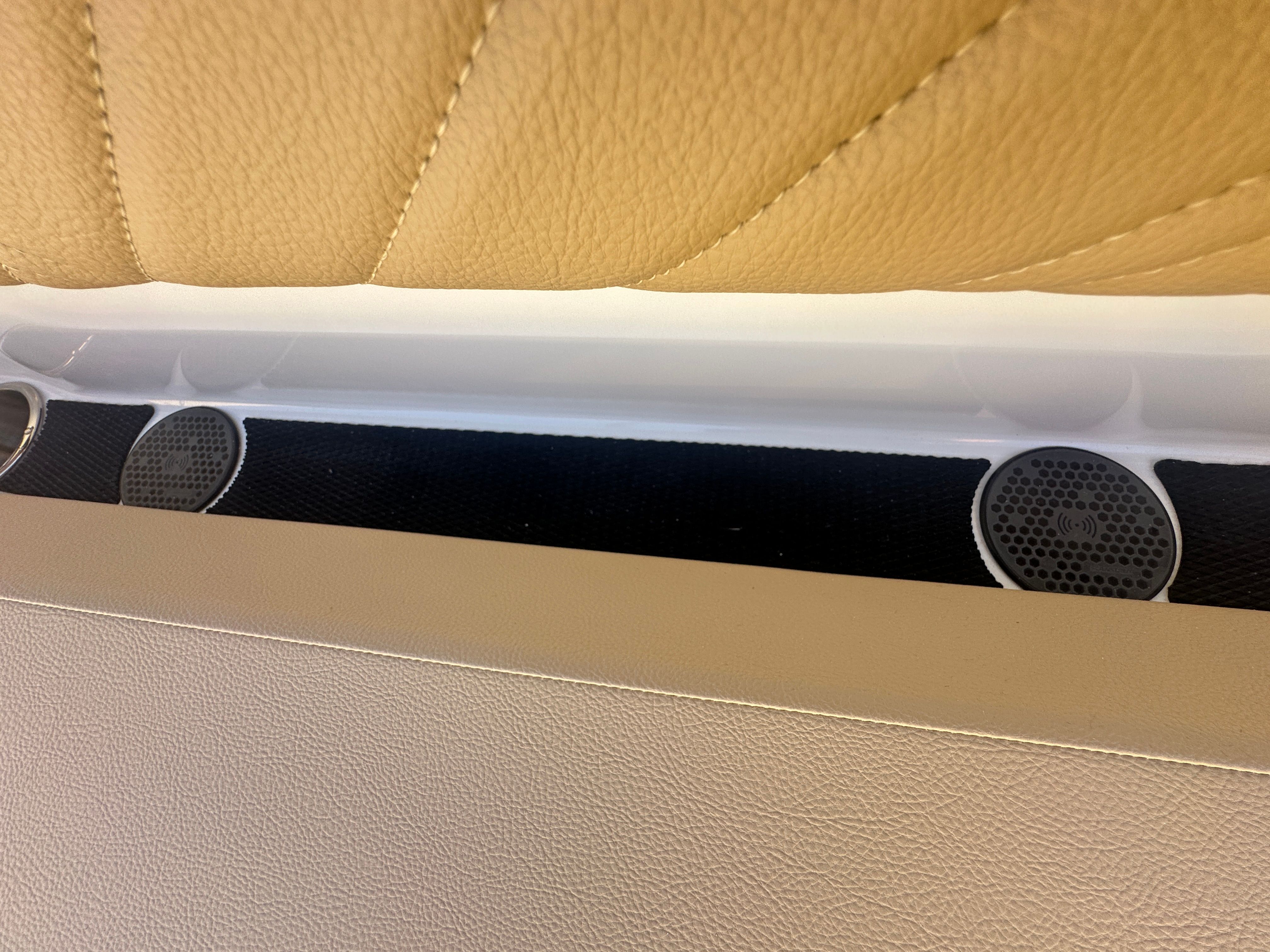 2025 Sea Ray SDX 270 Outboard Image Thumbnail #22