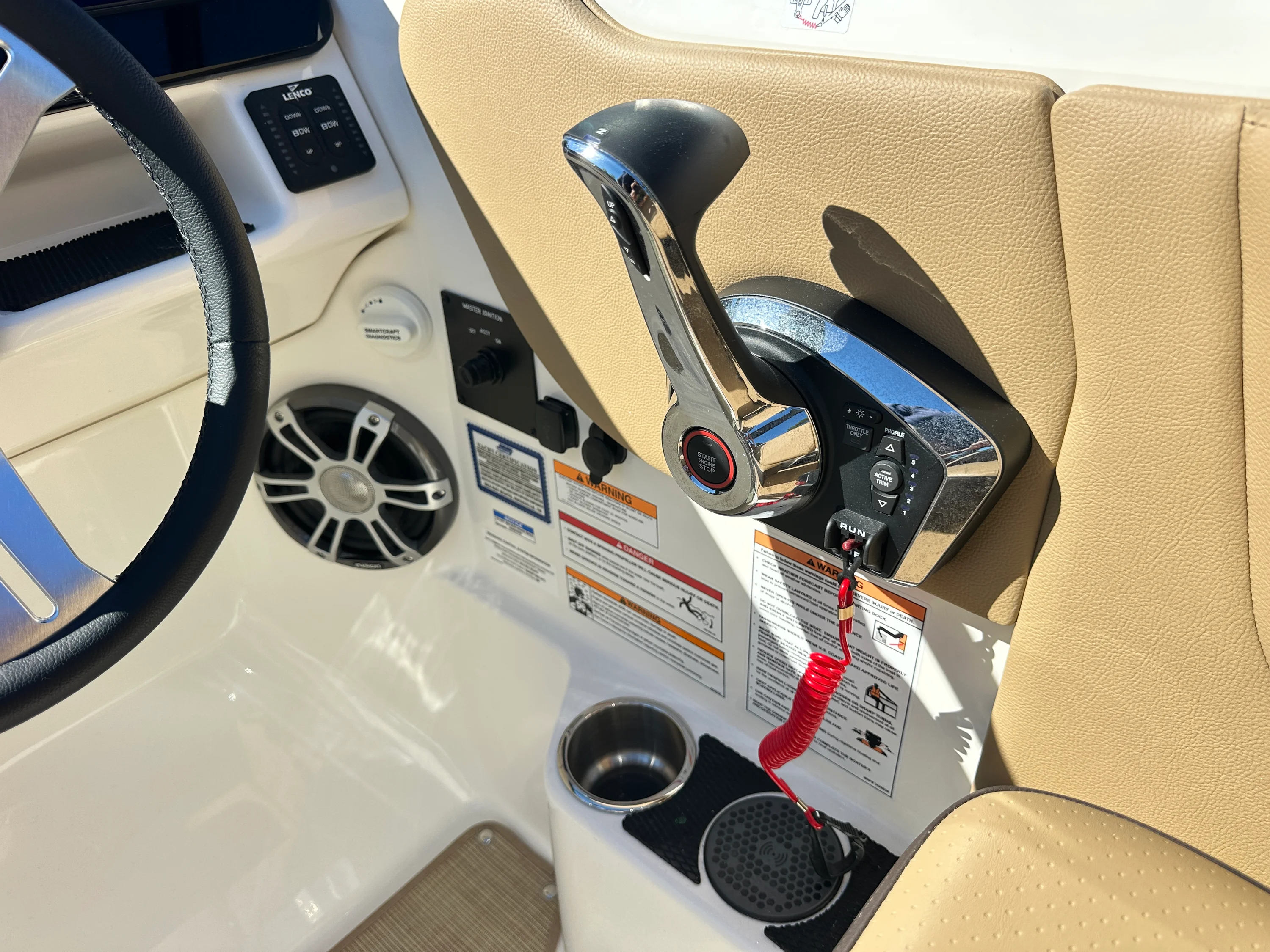 2025 Sea Ray SDX 270 Outboard Image Thumbnail #17