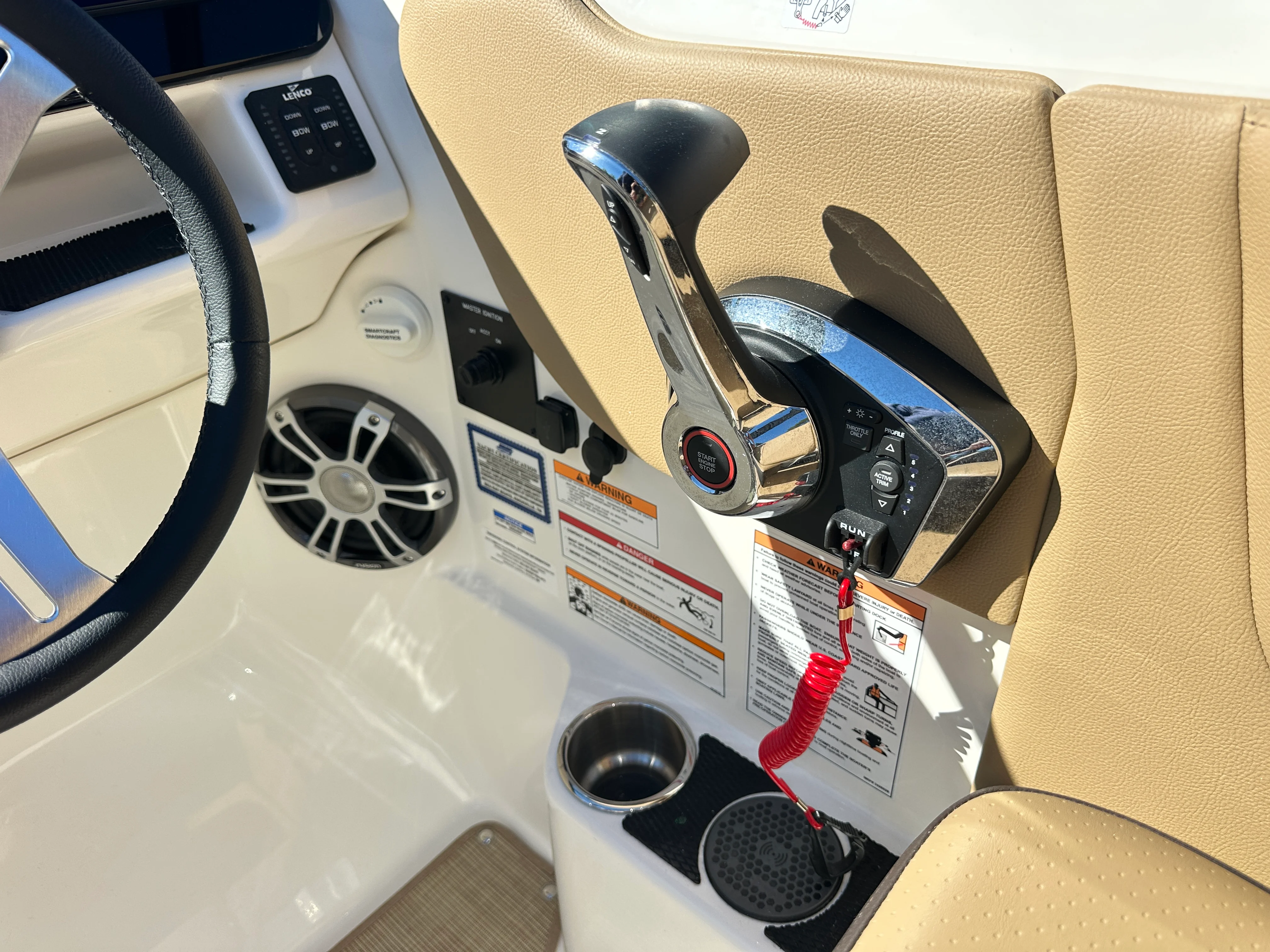 2025 Sea Ray SDX 270 Outboard Image Thumbnail #17