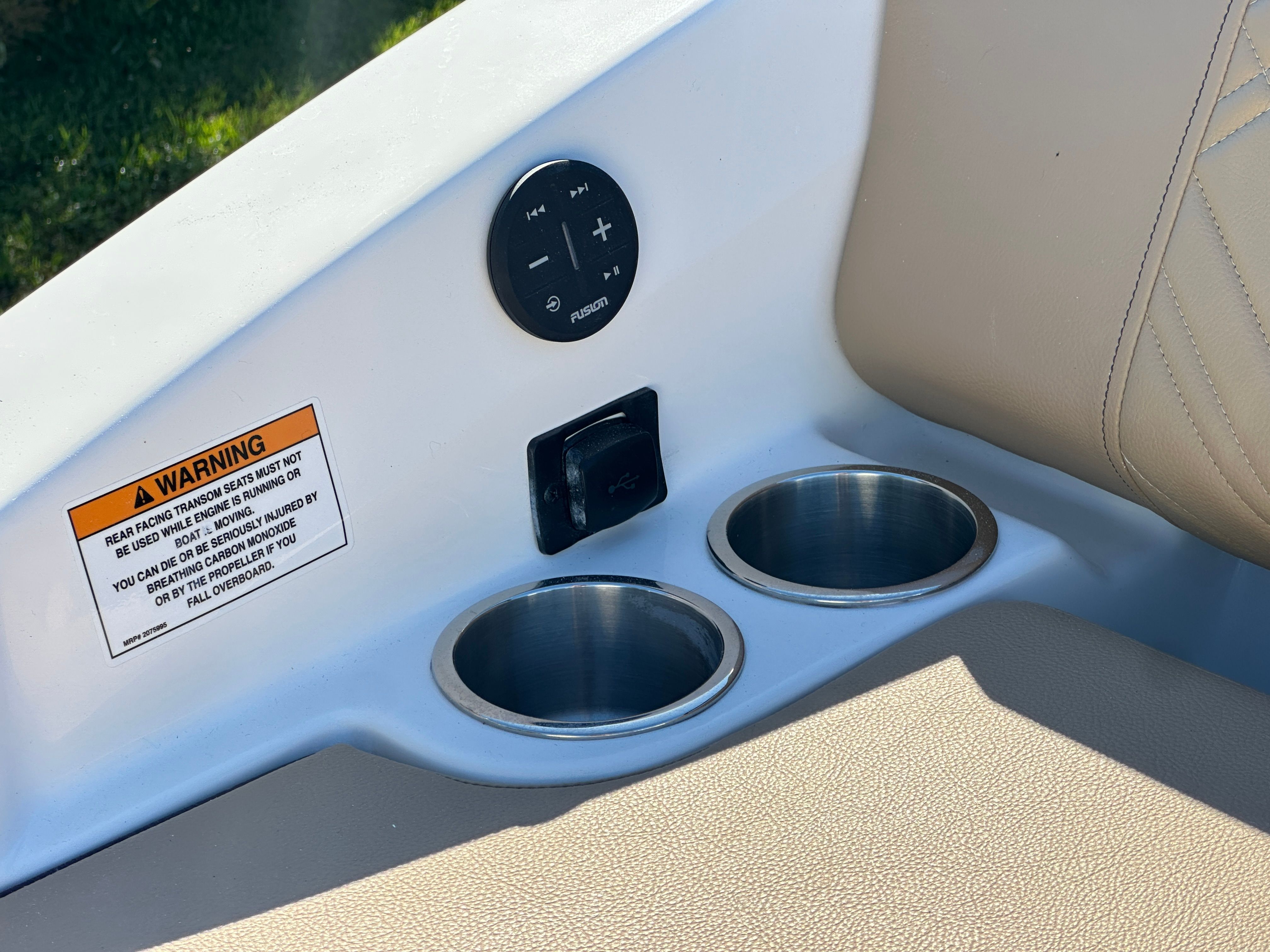 2025 Sea Ray SDX 270 Outboard Image Thumbnail #25