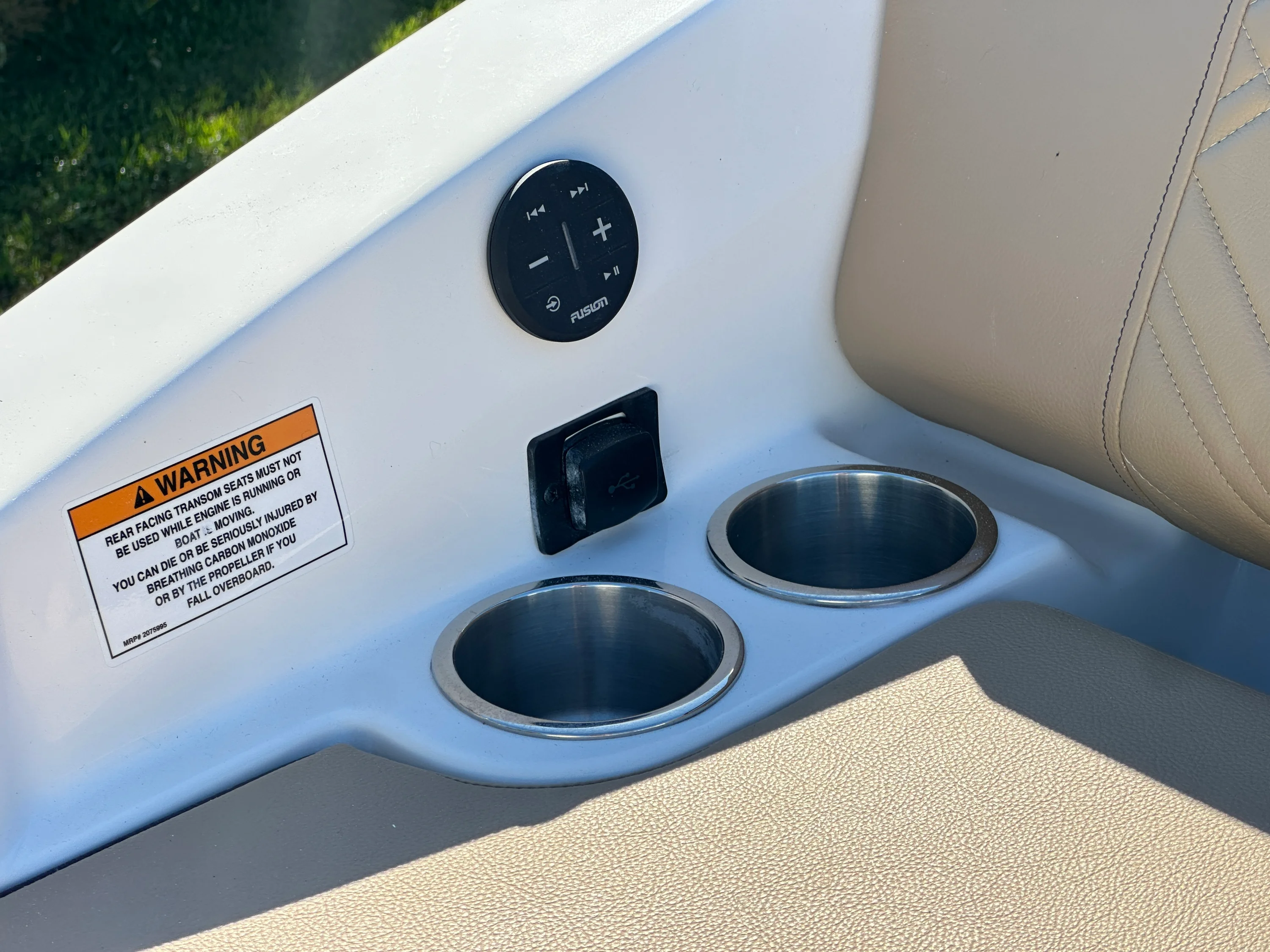 2025 Sea Ray SDX 270 Outboard Image Thumbnail #25