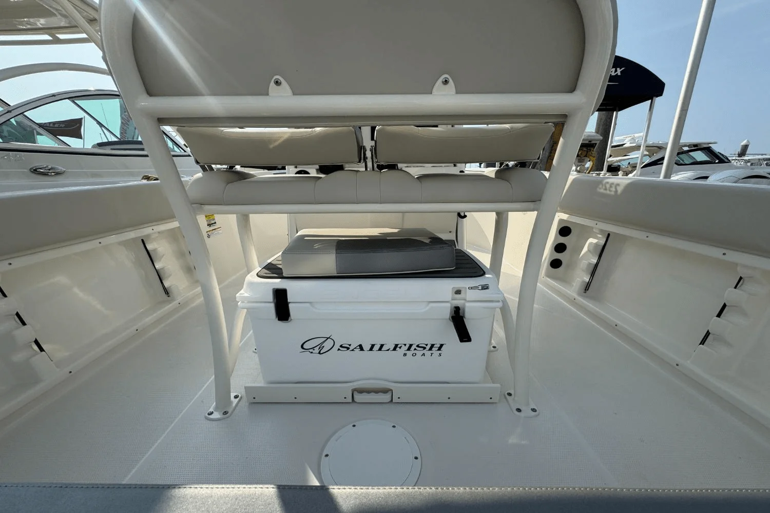 2025 Sailfish 232 CC Image Thumbnail #6