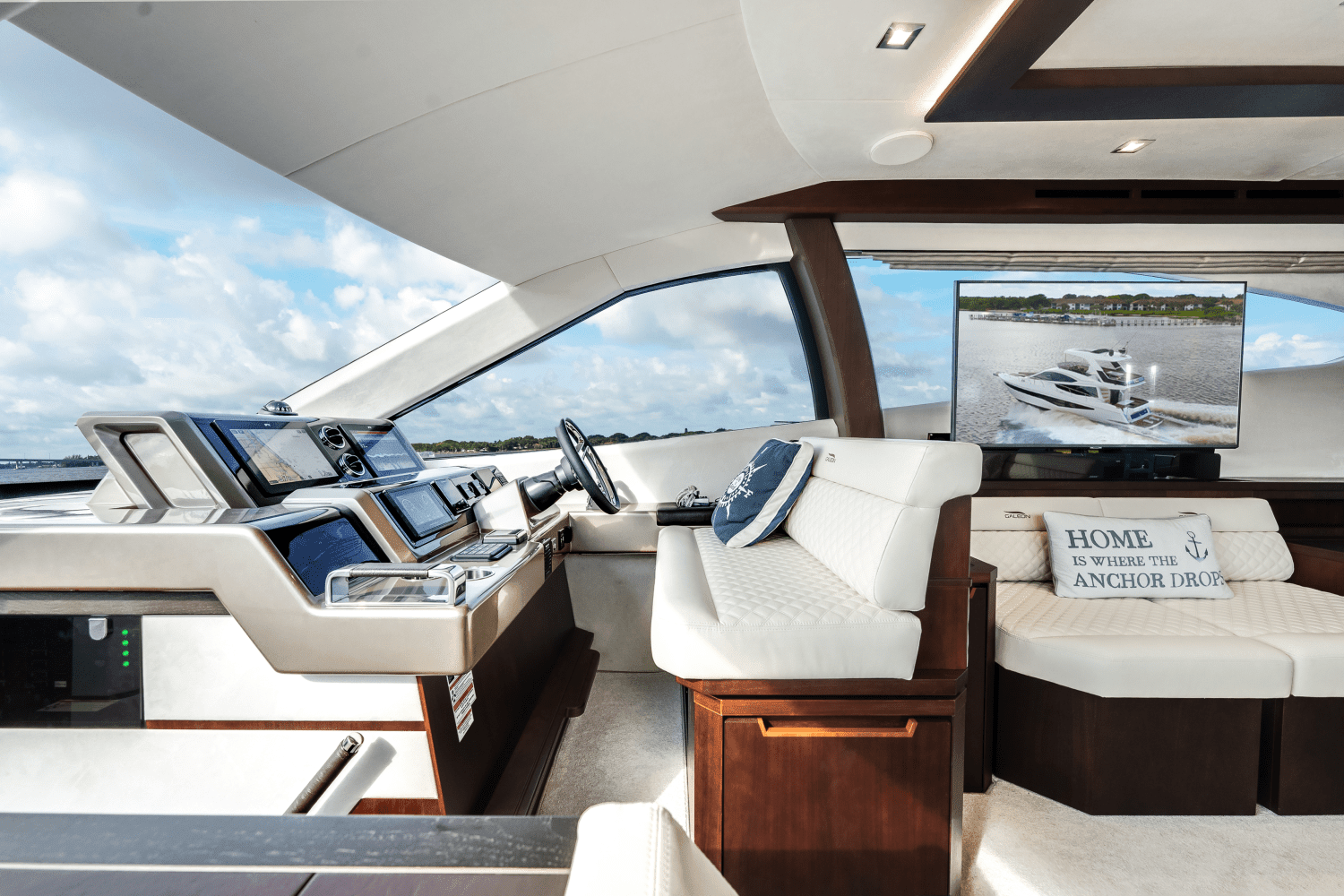 2022 Galeon
                                                             550 FLY Image Thumbnail #38