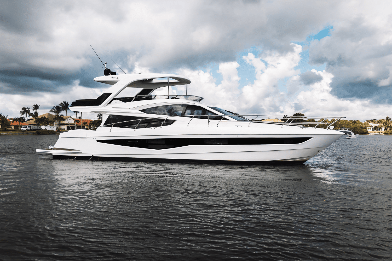 2022 Galeon
                                                             550 FLY Image Thumbnail #7