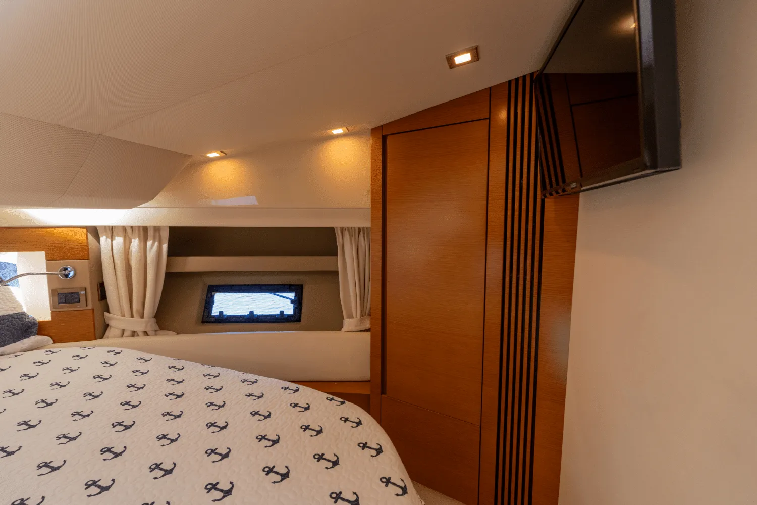 2012 Azimut 40 FLYBRIDGE Image Thumbnail #27