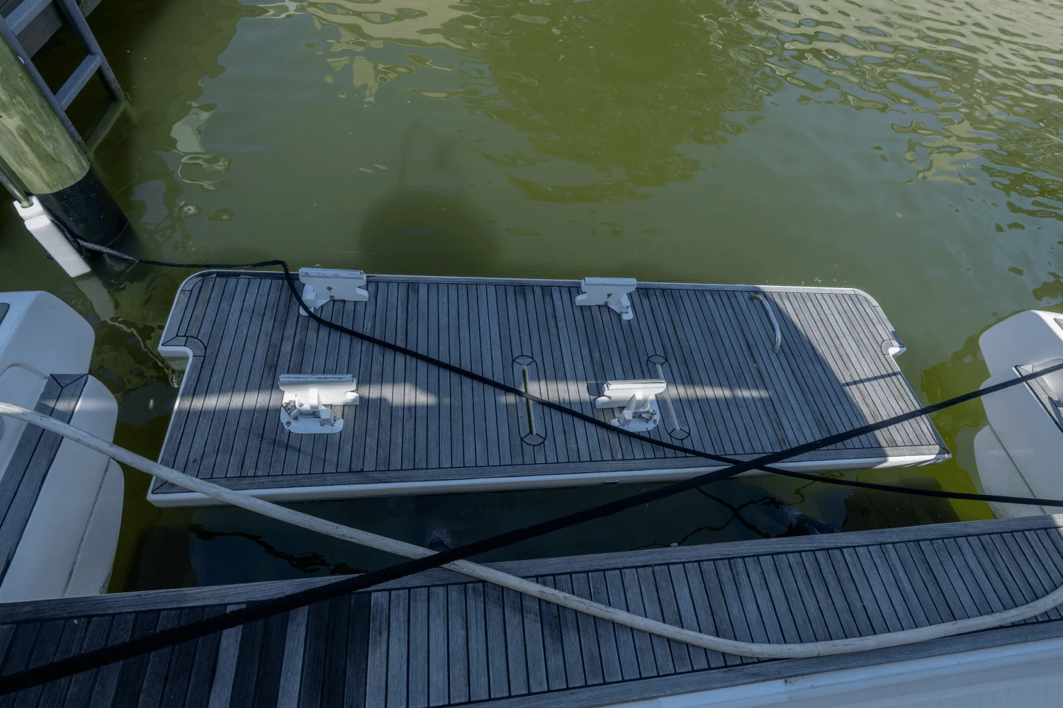 2012 Azimut 40 FLYBRIDGE Image Thumbnail #17