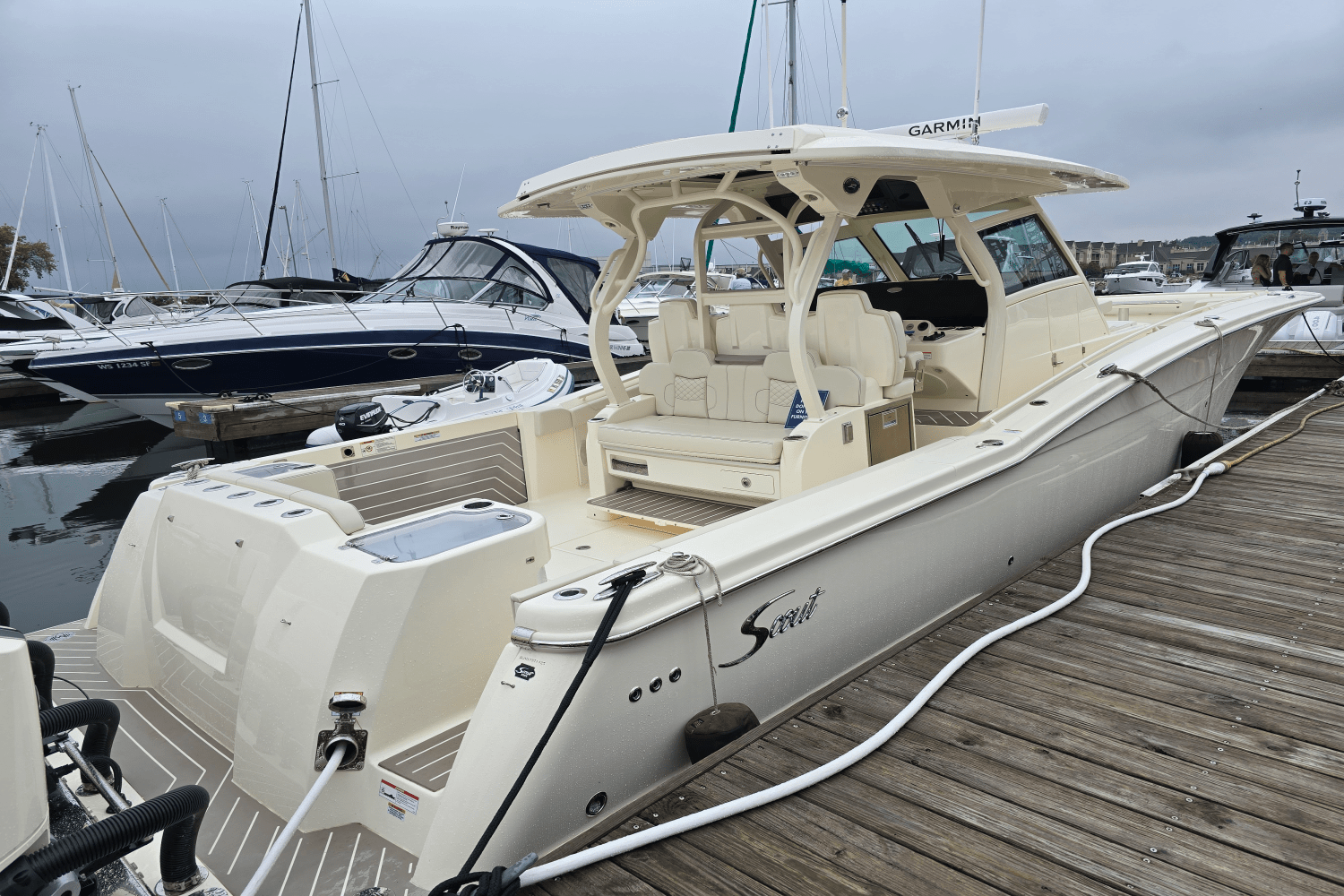 2025 Scout 400 LXF Image Thumbnail #5