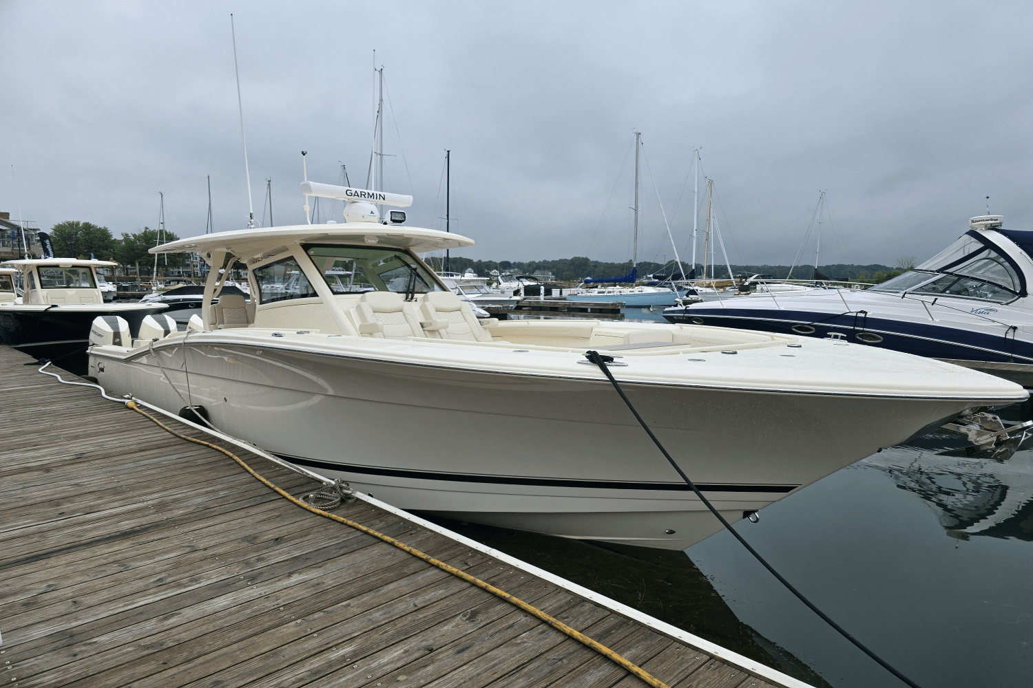 2025 Scout 400 LXF Image Thumbnail #3