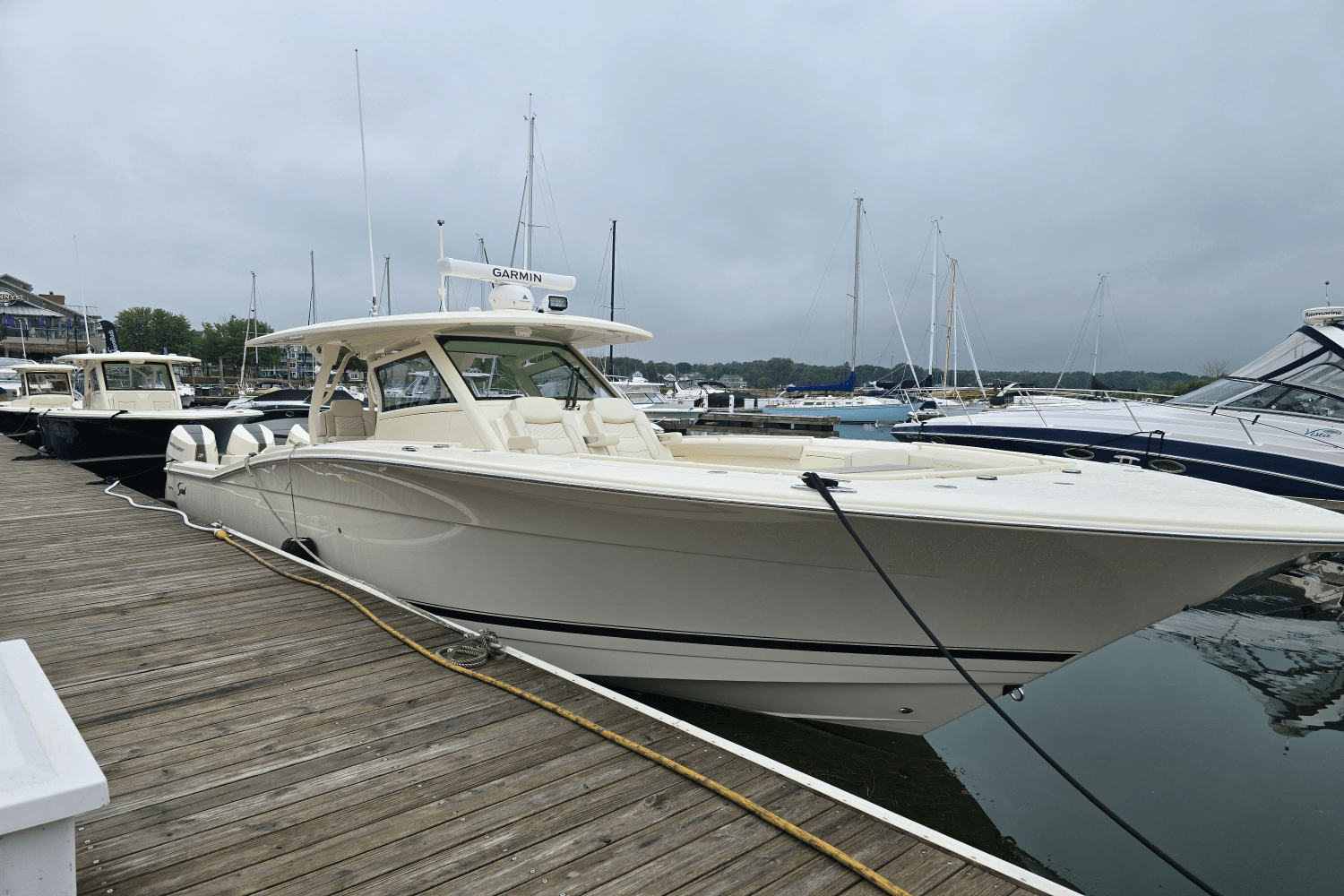 2025 Scout 400 LXF Image Thumbnail #4