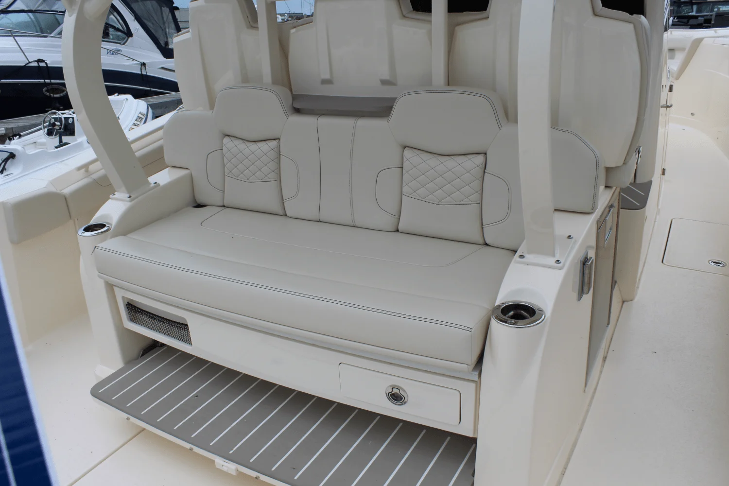 2025 Scout 400 LXF Image Thumbnail #17