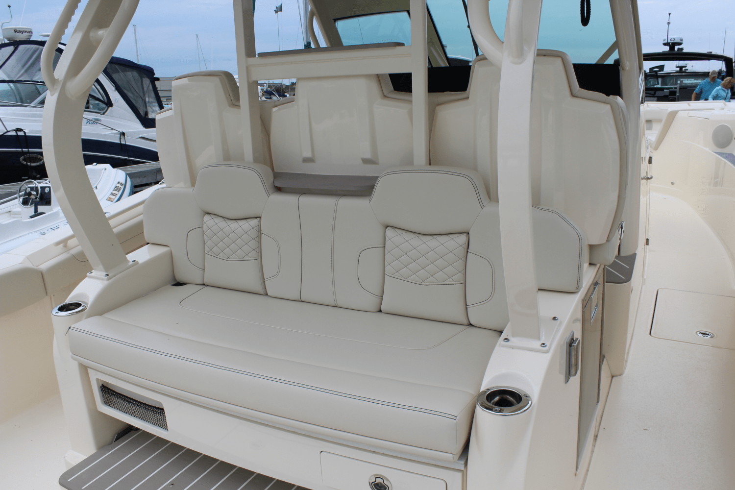 2025 Scout 400 LXF Image Thumbnail #16