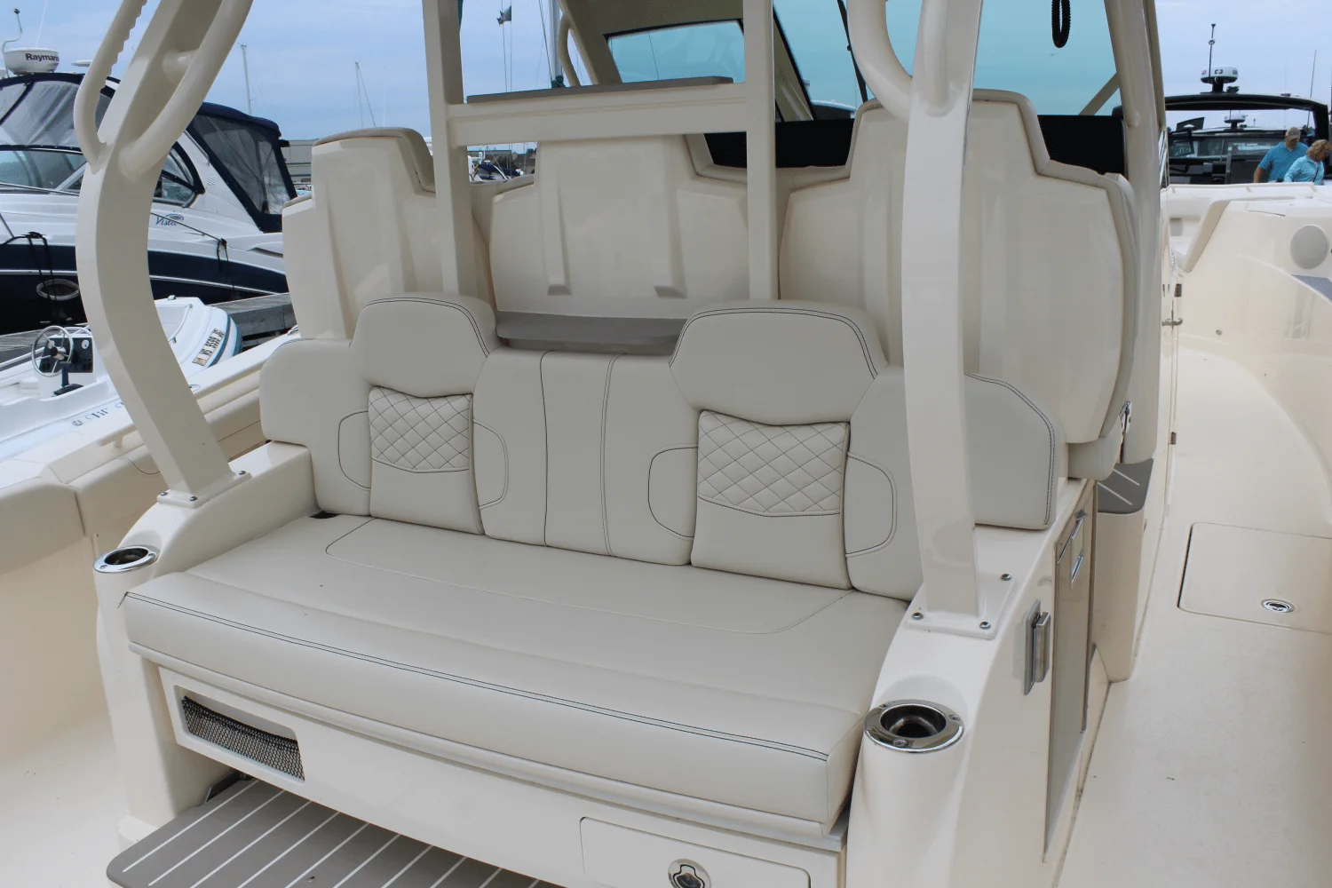 2025 Scout 400 LXF Image Thumbnail #16