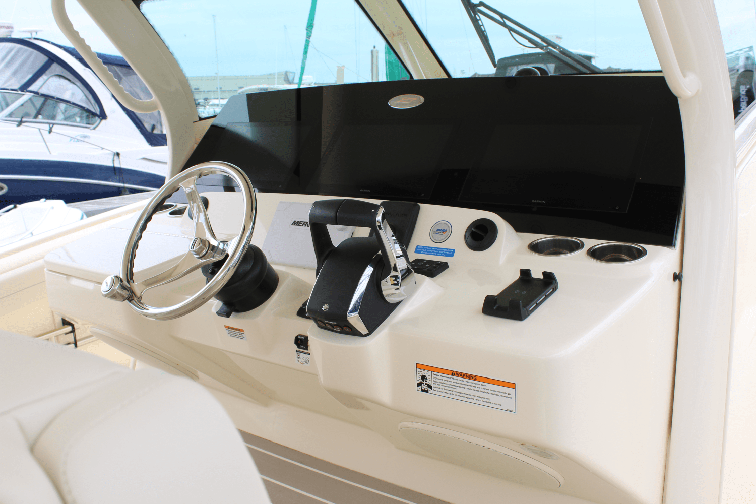 2025 Scout 400 LXF Image Thumbnail #25