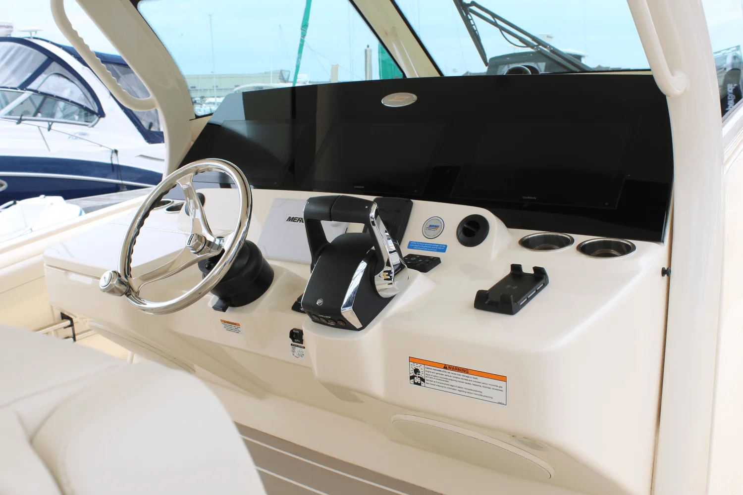 2025 Scout 400 LXF Image Thumbnail #25