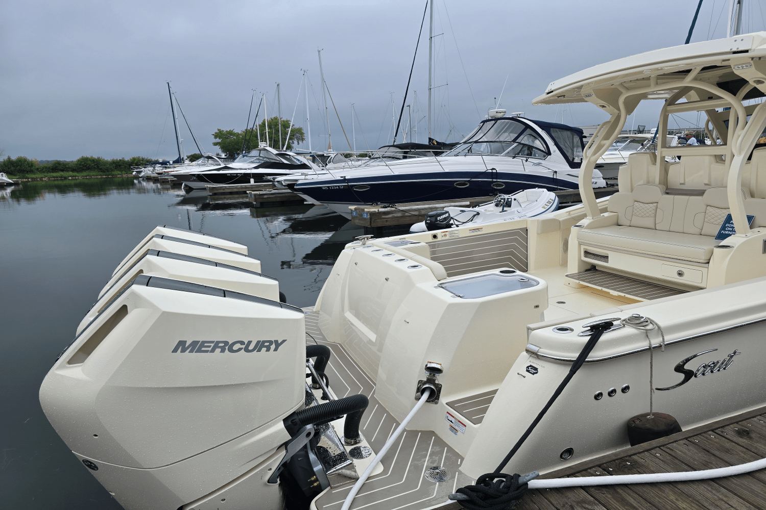 2025 Scout 400 LXF Image Thumbnail #9