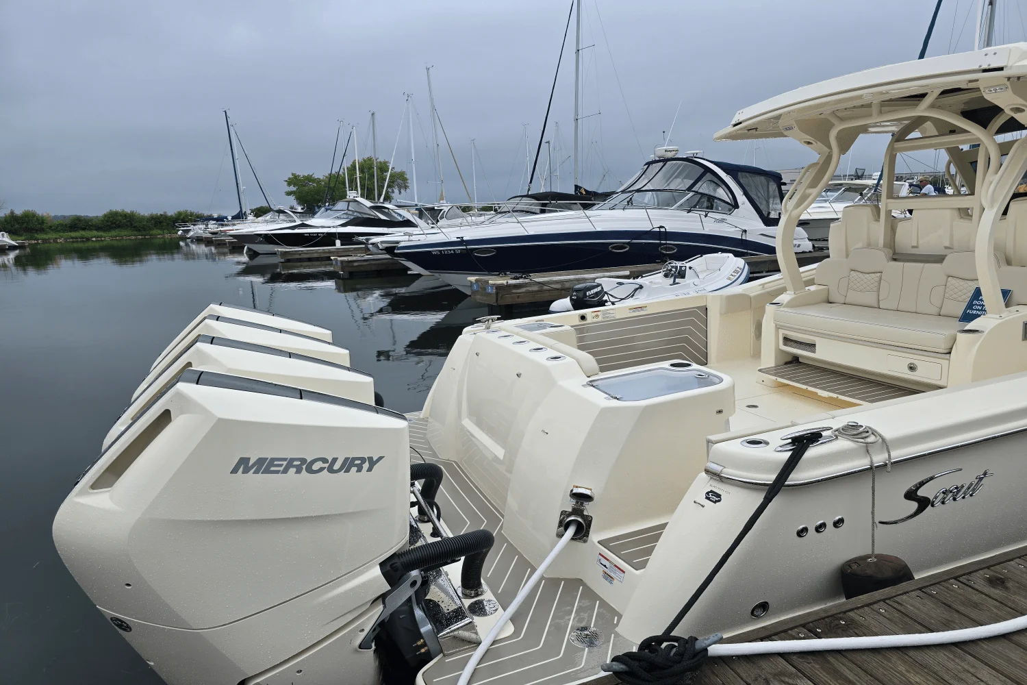 2025 Scout 400 LXF Image Thumbnail #9