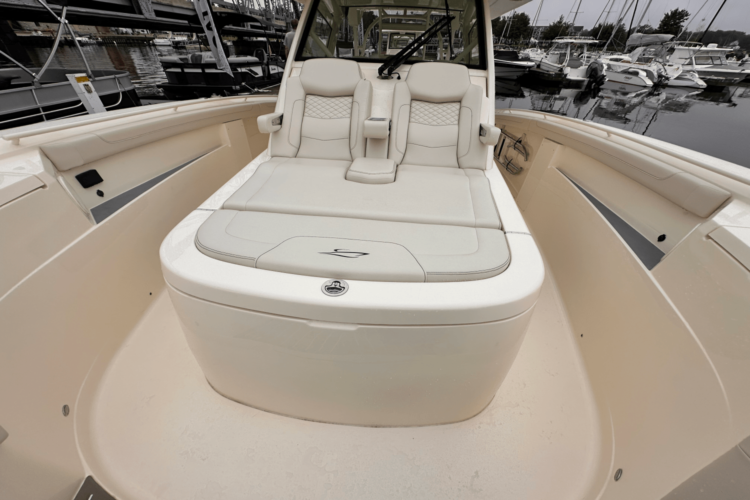 2025 Scout 400 LXF Image Thumbnail #33