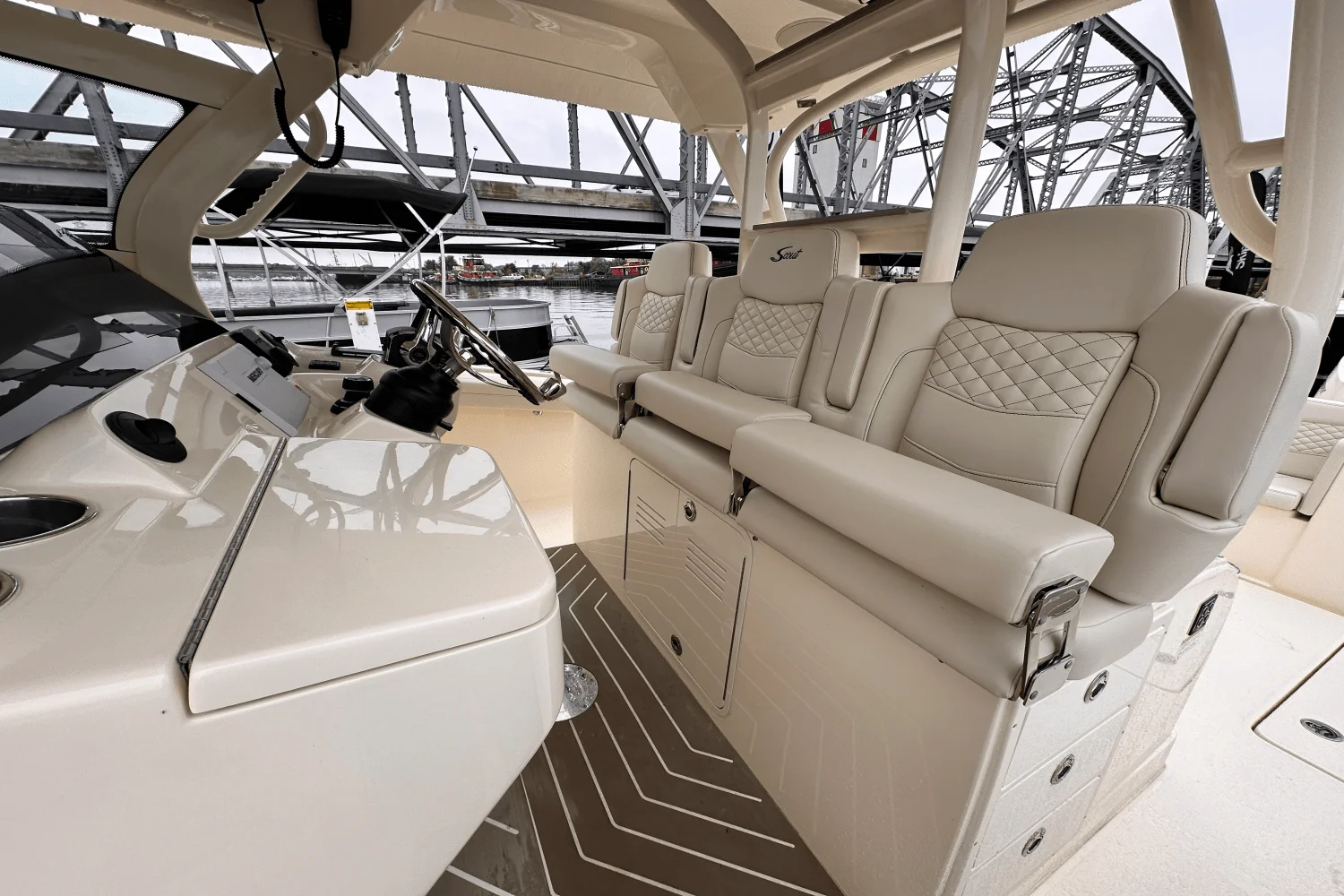 2025 Scout 400 LXF Image Thumbnail #30