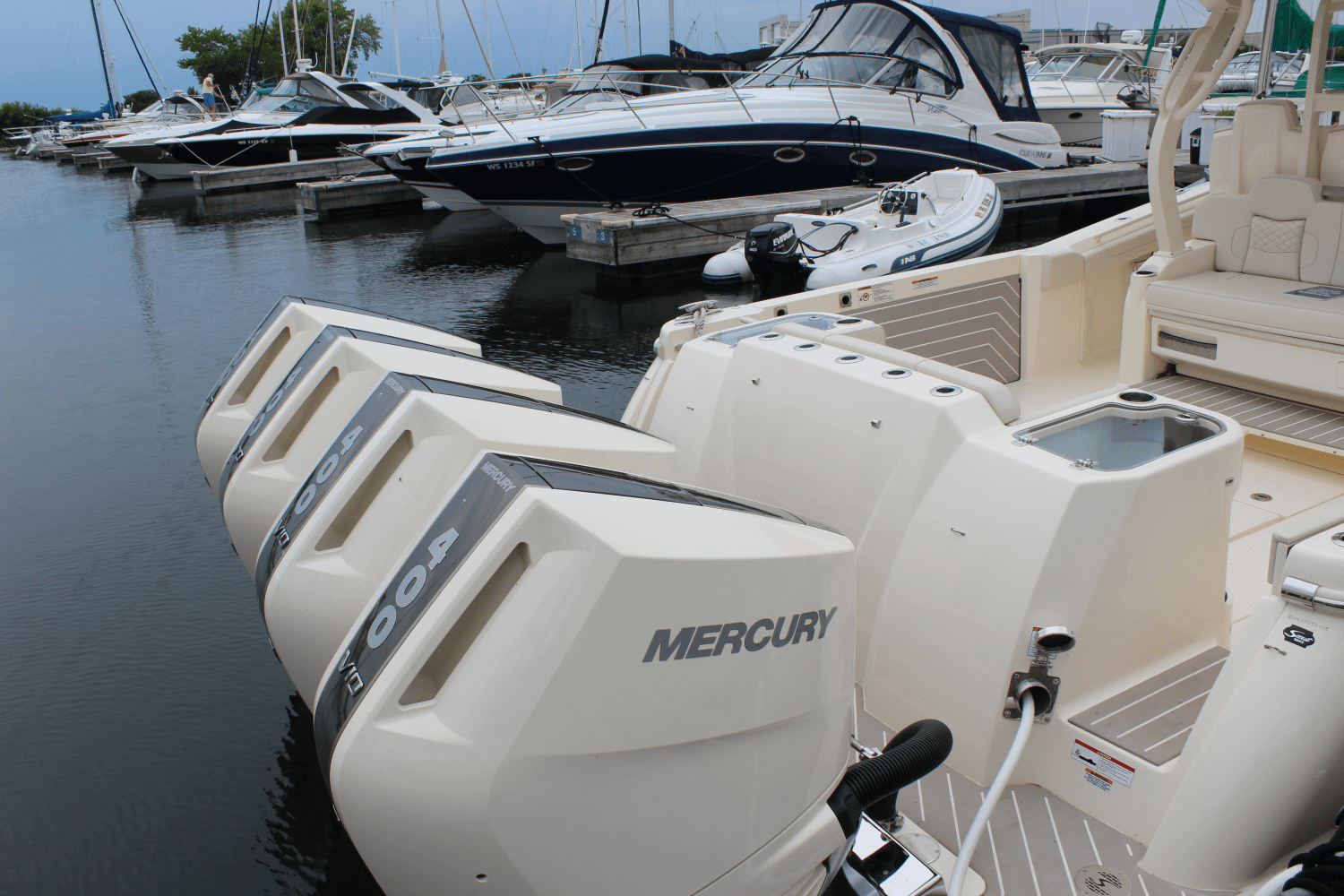 2025 Scout 400 LXF Image Thumbnail #10