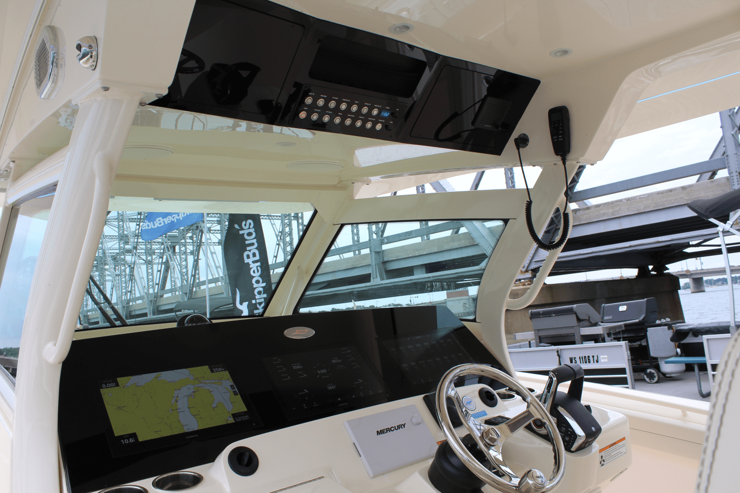 2025 Scout 400 LXF Image Thumbnail #23