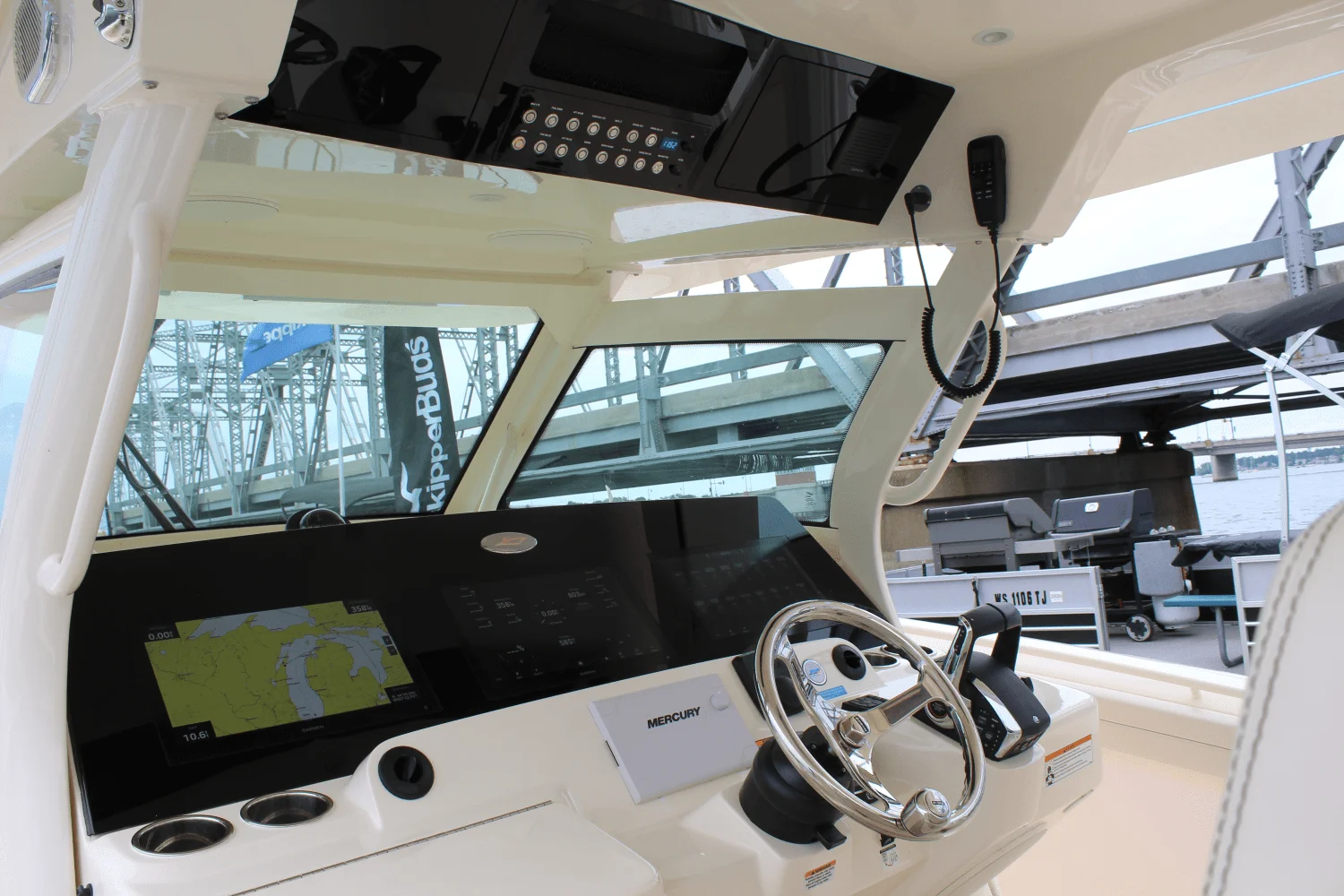 2025 Scout 400 LXF Image Thumbnail #24