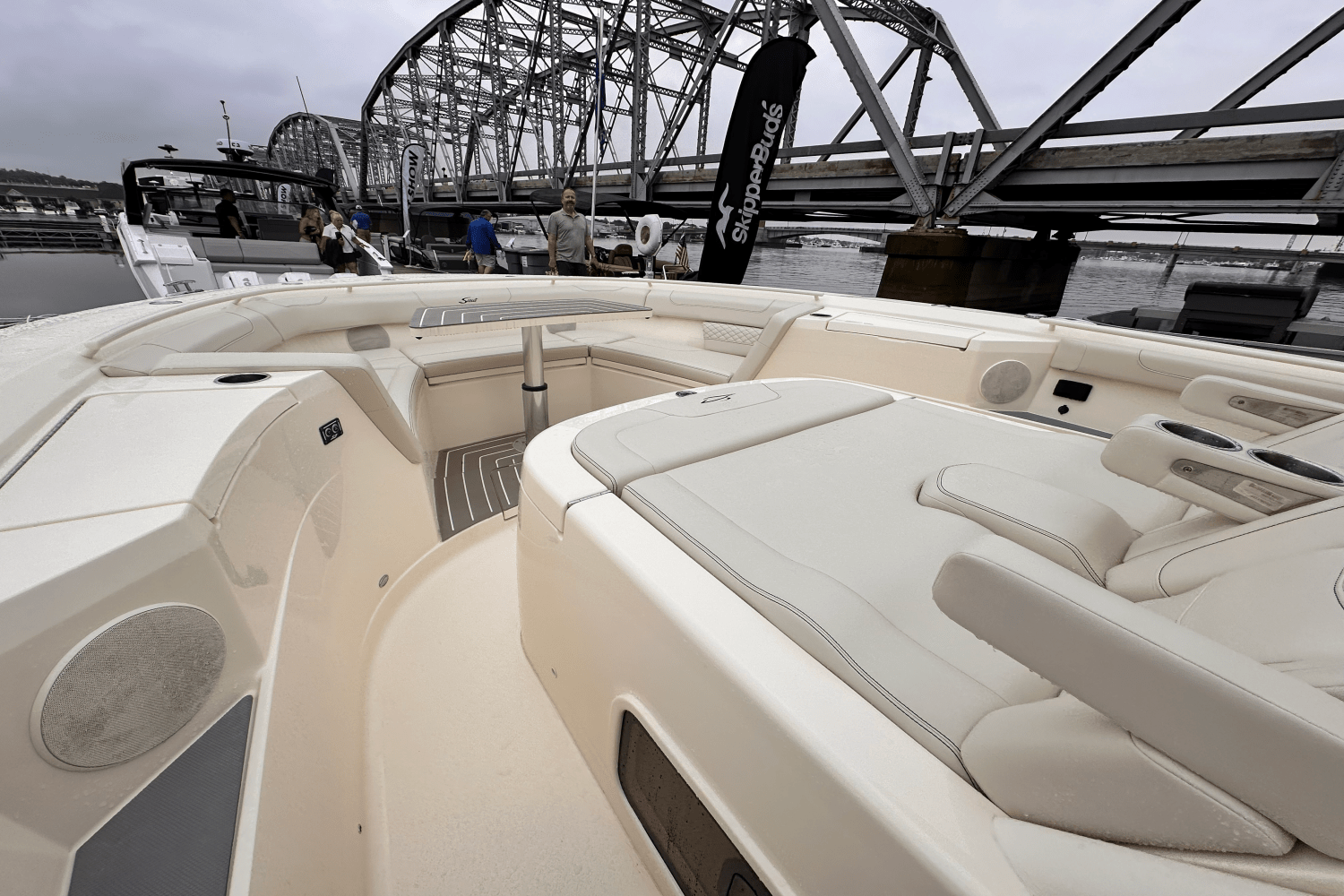 2025 Scout 400 LXF Image Thumbnail #31