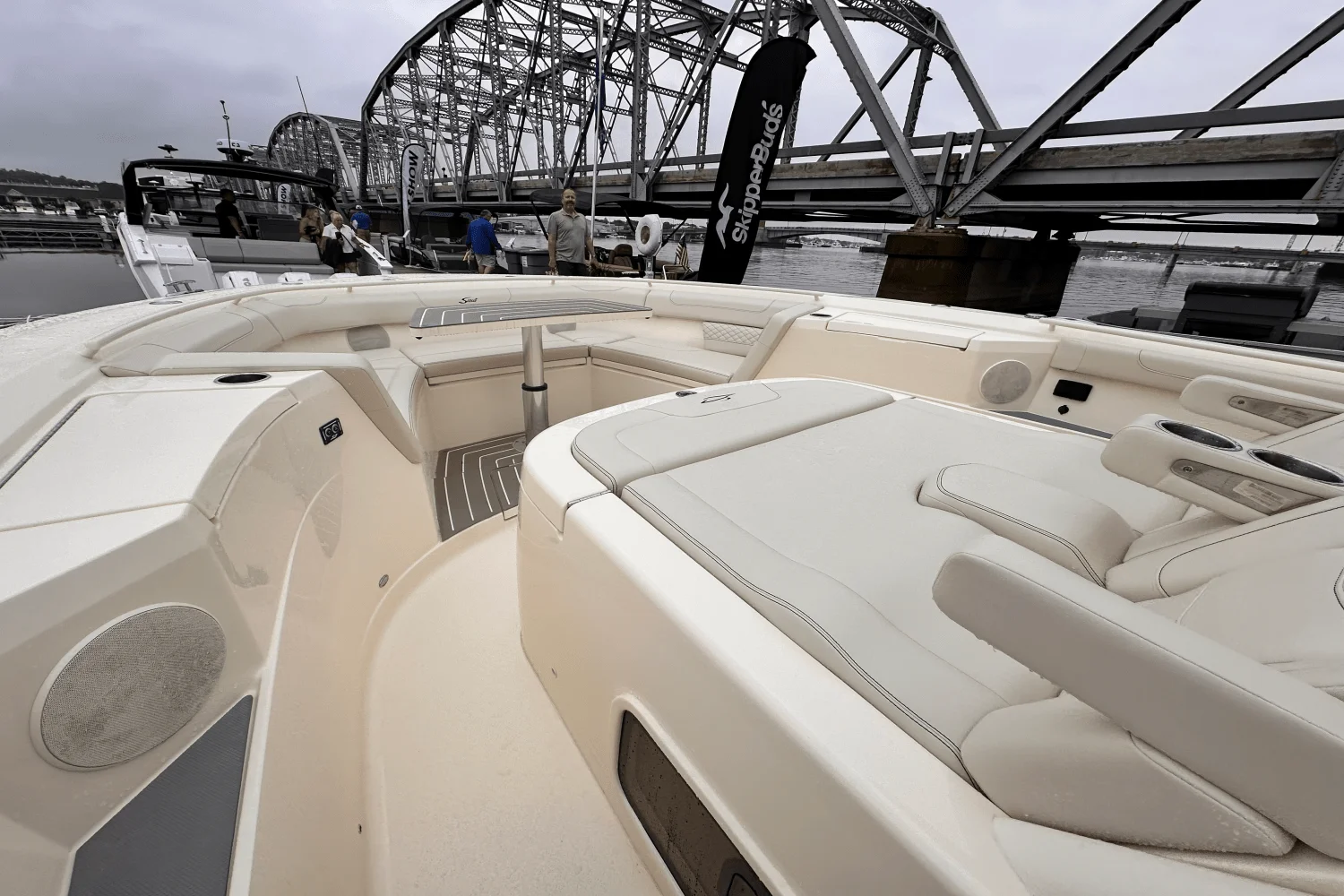 2025 Scout 400 LXF Image Thumbnail #31