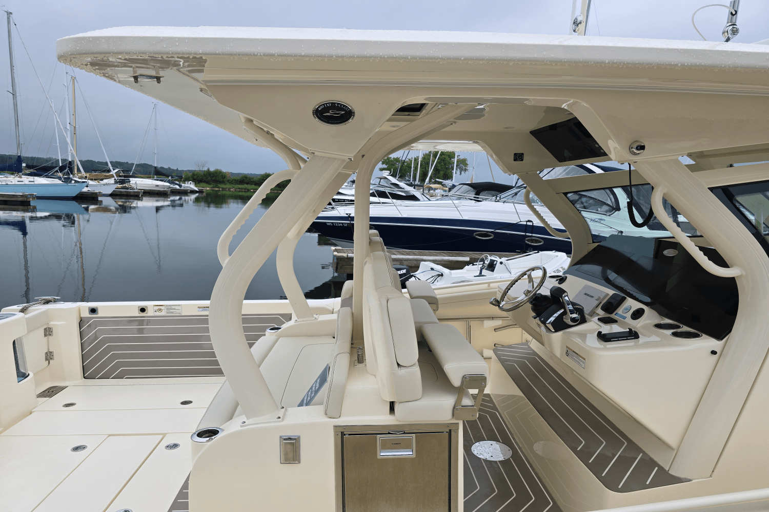 2025 Scout 400 LXF Image Thumbnail #19