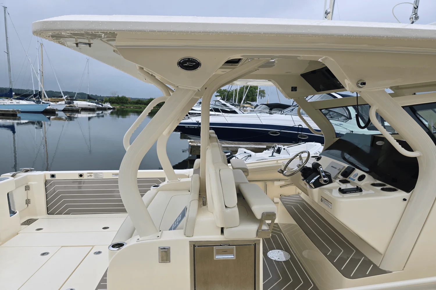 2025 Scout 400 LXF Image Thumbnail #19