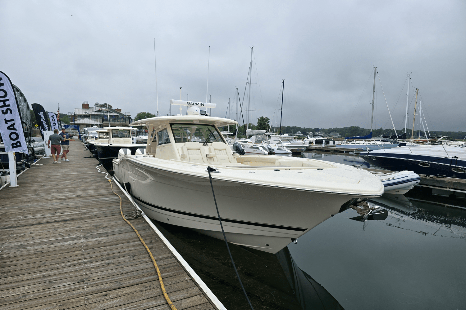 2025 Scout 400 LXF Image Thumbnail #1