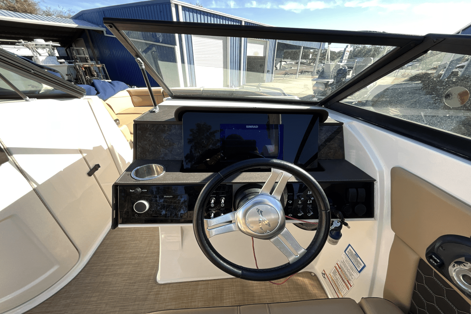 2019 Sea Ray 270 SDX-OB Image Thumbnail #11