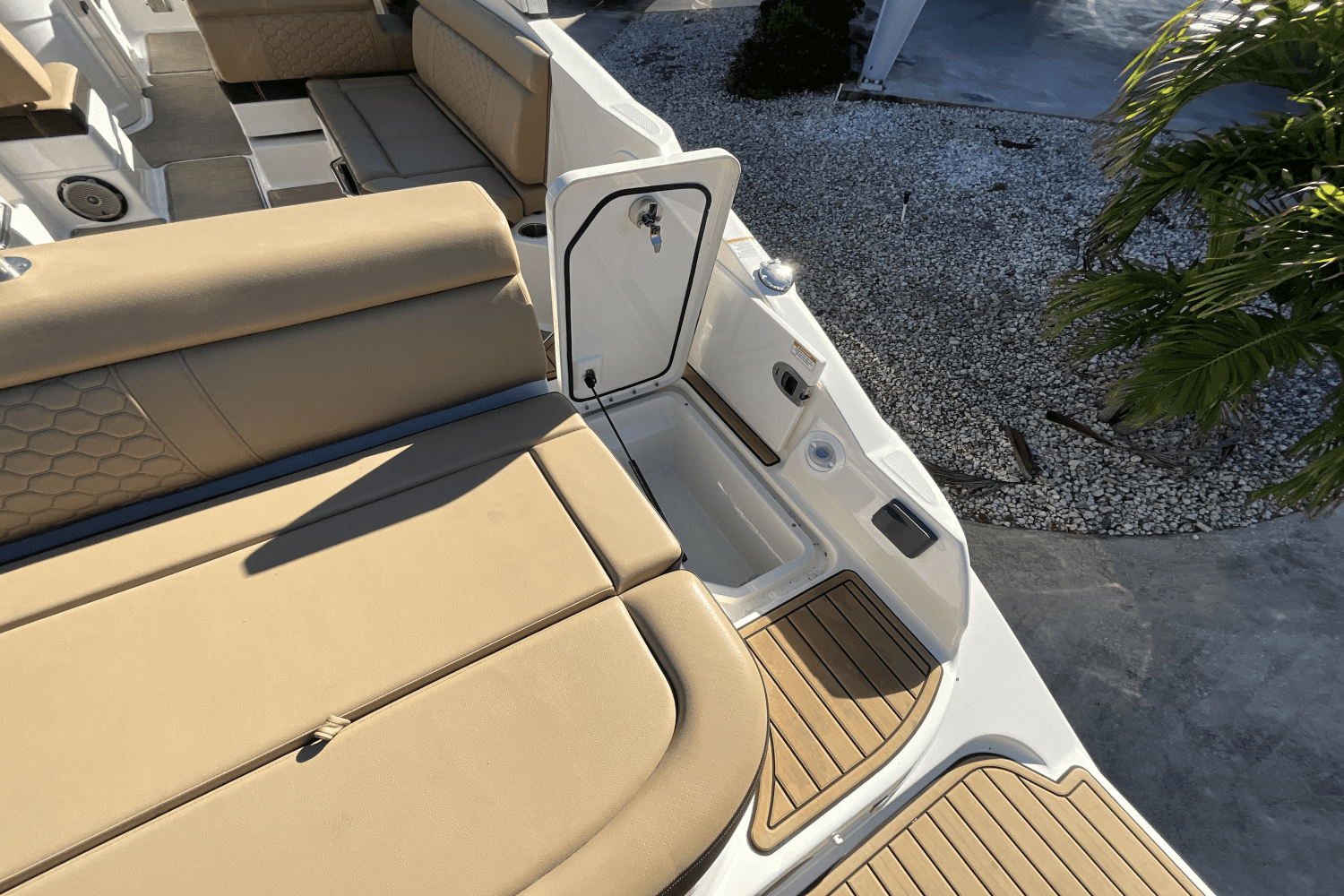 2019 Sea Ray 270 SDX-OB Image Thumbnail #16